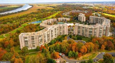 19355 CYPRESS RIDGE TER #114, LEESBURG, Virginia 20176, 2 Bedrooms Bedrooms, ,2 BathroomsBathrooms,Residential,For sale,19355 CYPRESS RIDGE TER #114,VALO2109516 MLS # VALO2109516