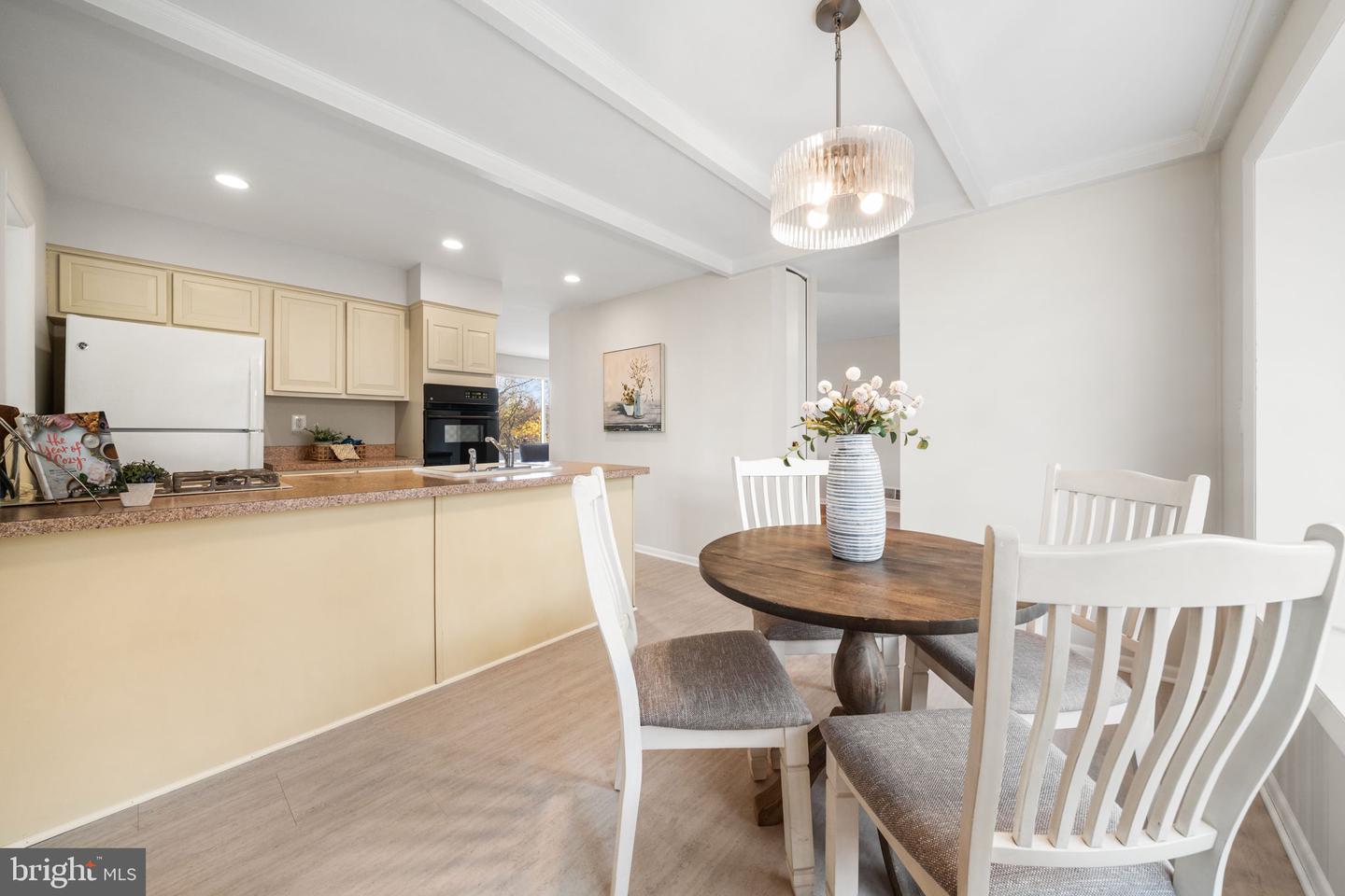 8616 CANTERBURY DR, ANNANDALE, Virginia 22003, 5 Bedrooms Bedrooms, ,2 BathroomsBathrooms,Residential,For sale,8616 CANTERBURY DR,VAFX2277038 MLS # VAFX2277038