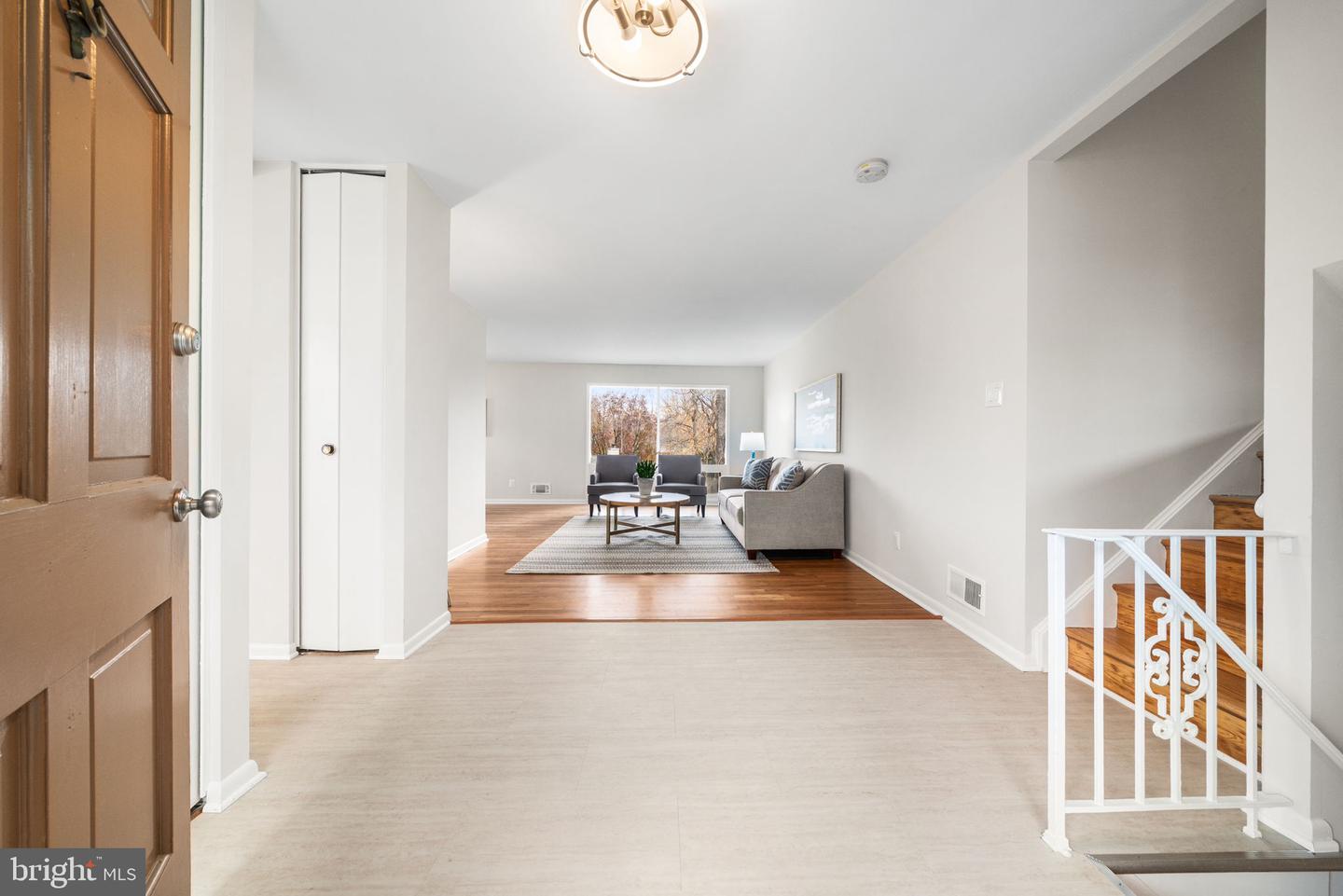 8616 CANTERBURY DR, ANNANDALE, Virginia 22003, 5 Bedrooms Bedrooms, ,2 BathroomsBathrooms,Residential,For sale,8616 CANTERBURY DR,VAFX2277038 MLS # VAFX2277038