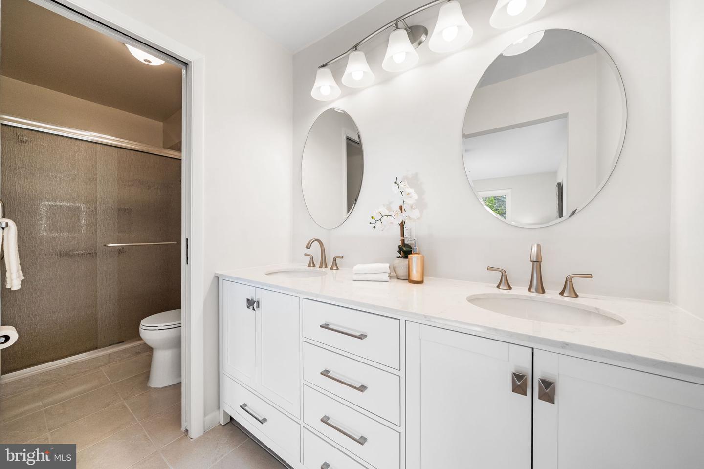 8616 CANTERBURY DR, ANNANDALE, Virginia 22003, 5 Bedrooms Bedrooms, ,2 BathroomsBathrooms,Residential,For sale,8616 CANTERBURY DR,VAFX2277038 MLS # VAFX2277038