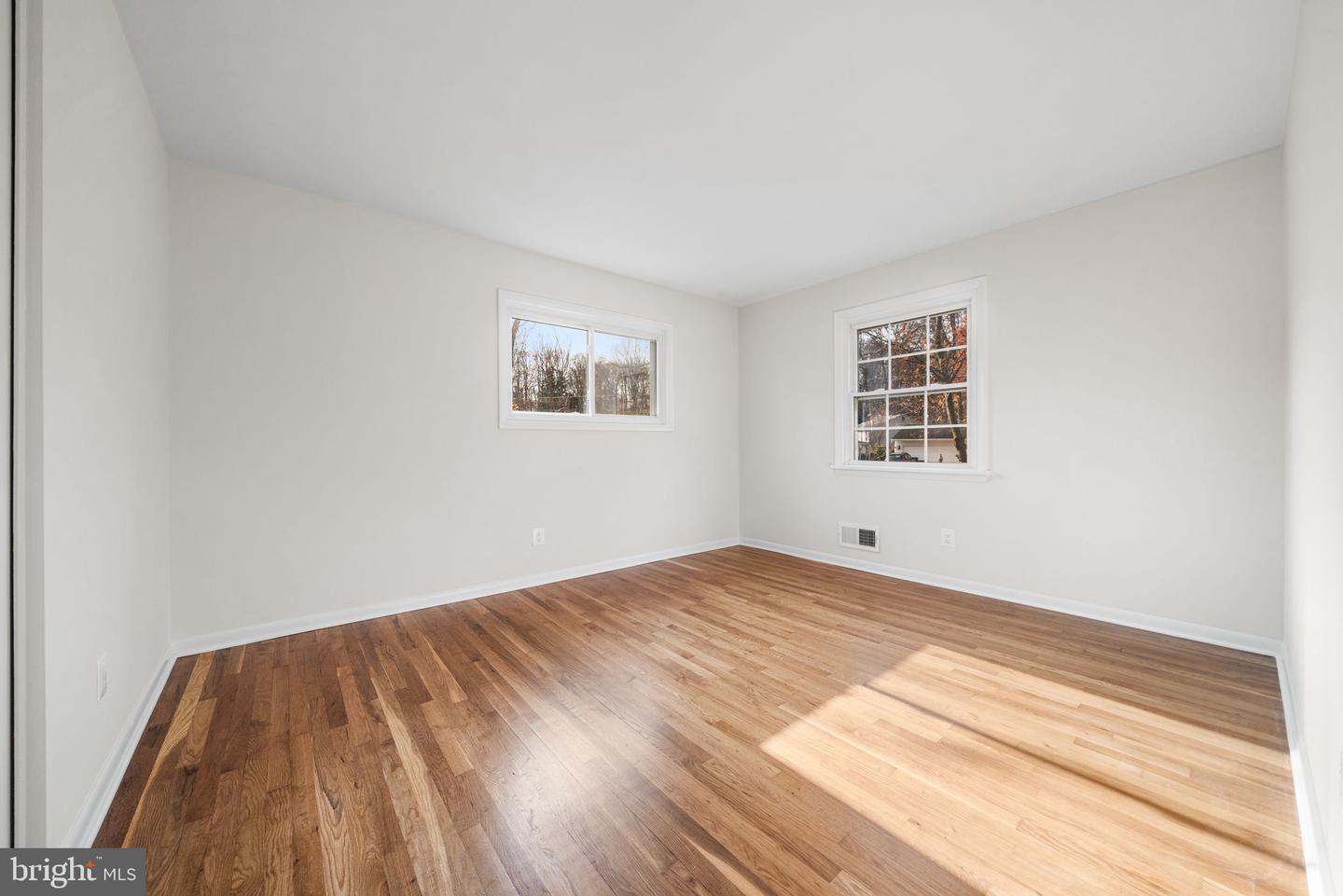 8616 CANTERBURY DR, ANNANDALE, Virginia 22003, 5 Bedrooms Bedrooms, ,2 BathroomsBathrooms,Residential,For sale,8616 CANTERBURY DR,VAFX2277038 MLS # VAFX2277038