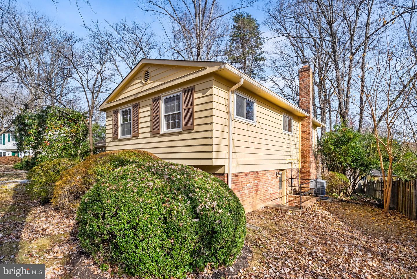 8616 CANTERBURY DR, ANNANDALE, Virginia 22003, 5 Bedrooms Bedrooms, ,2 BathroomsBathrooms,Residential,For sale,8616 CANTERBURY DR,VAFX2277038 MLS # VAFX2277038