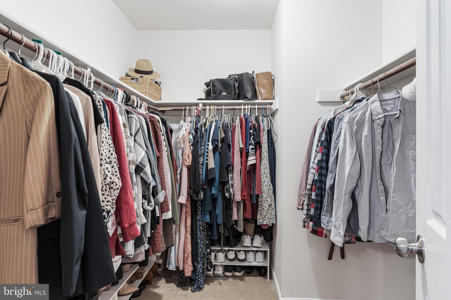 12165 ABBEY GLEN CT, WOODBRIDGE, Virginia 22192, 4 Bedrooms Bedrooms, ,3 BathroomsBathrooms,Residential,For sale,12165 ABBEY GLEN CT,VAPW2107112 MLS # VAPW2107112 12165 ABBEY GLEN CT, WOODBRIDGE, Virginia 22192, 4 Bedrooms Bedrooms, ,3 BathroomsBathrooms,Residential,For sale,12165 ABBEY GLEN CT,VAPW2107112 MLS # VAPW2107112