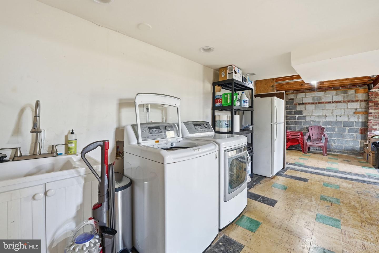 6619 BEDDOO ST, ALEXANDRIA, Virginia 22306, 4 Bedrooms Bedrooms, ,2 BathroomsBathrooms,Residential,For sale,6619 BEDDOO ST,VAFX2277304 MLS # VAFX2277304