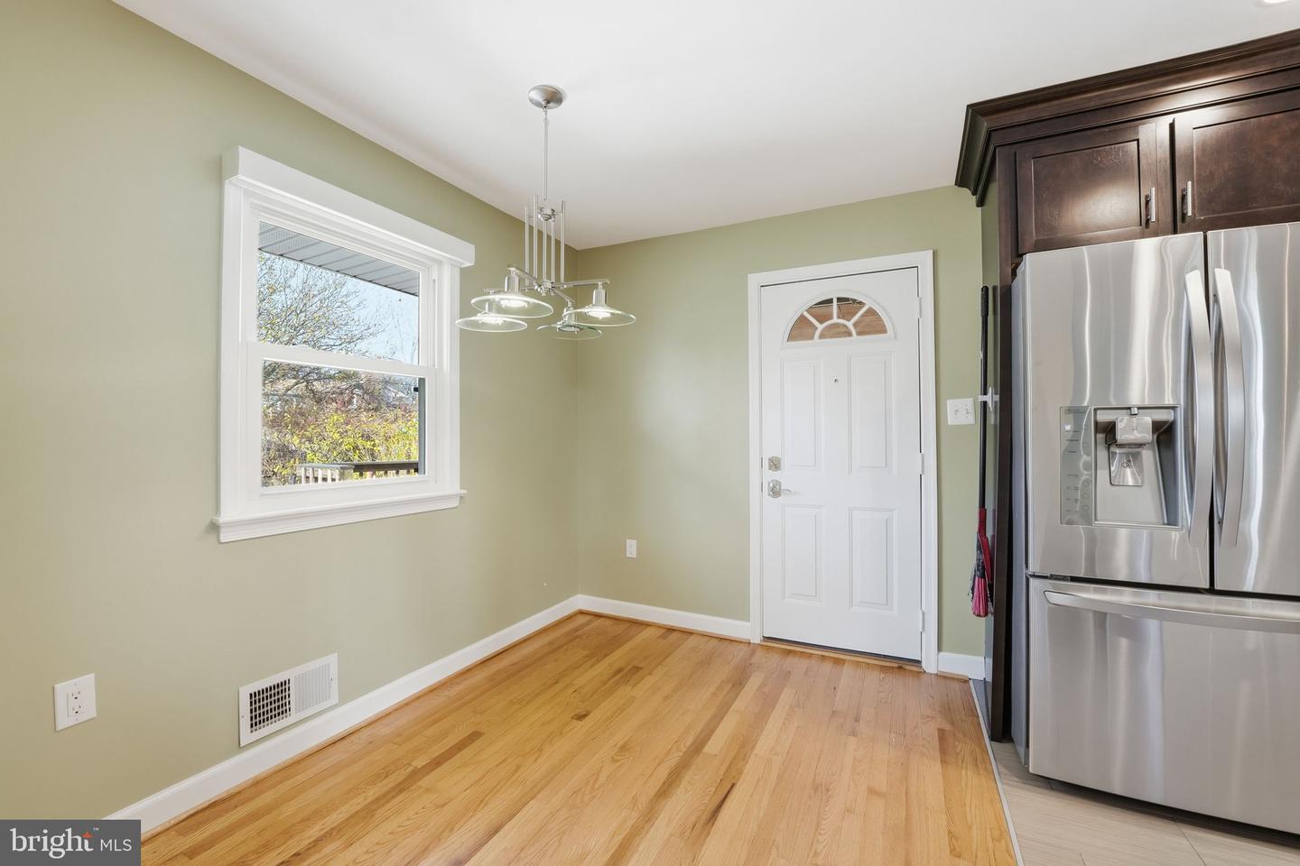 6619 BEDDOO ST, ALEXANDRIA, Virginia 22306, 4 Bedrooms Bedrooms, ,2 BathroomsBathrooms,Residential,For sale,6619 BEDDOO ST,VAFX2277304 MLS # VAFX2277304