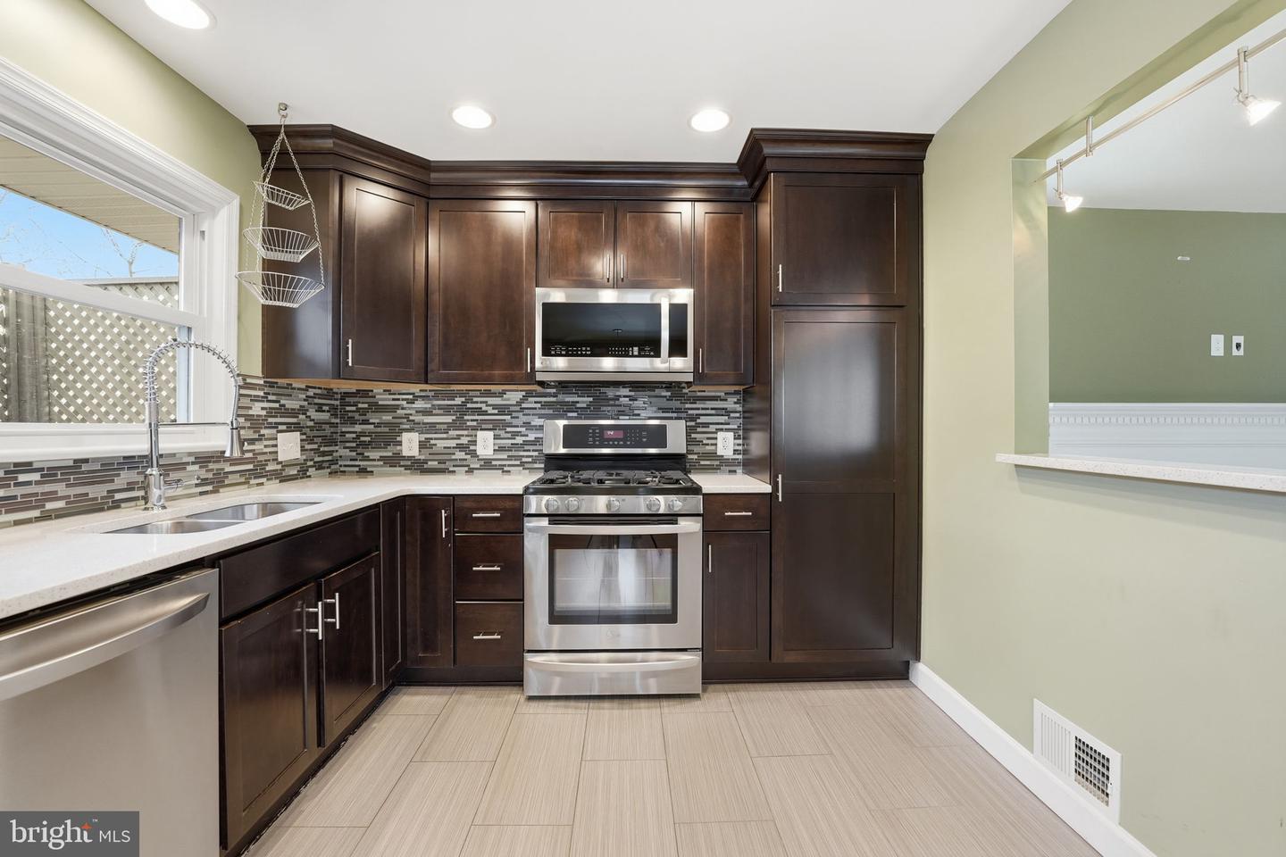 6619 BEDDOO ST, ALEXANDRIA, Virginia 22306, 4 Bedrooms Bedrooms, ,2 BathroomsBathrooms,Residential,For sale,6619 BEDDOO ST,VAFX2277304 MLS # VAFX2277304