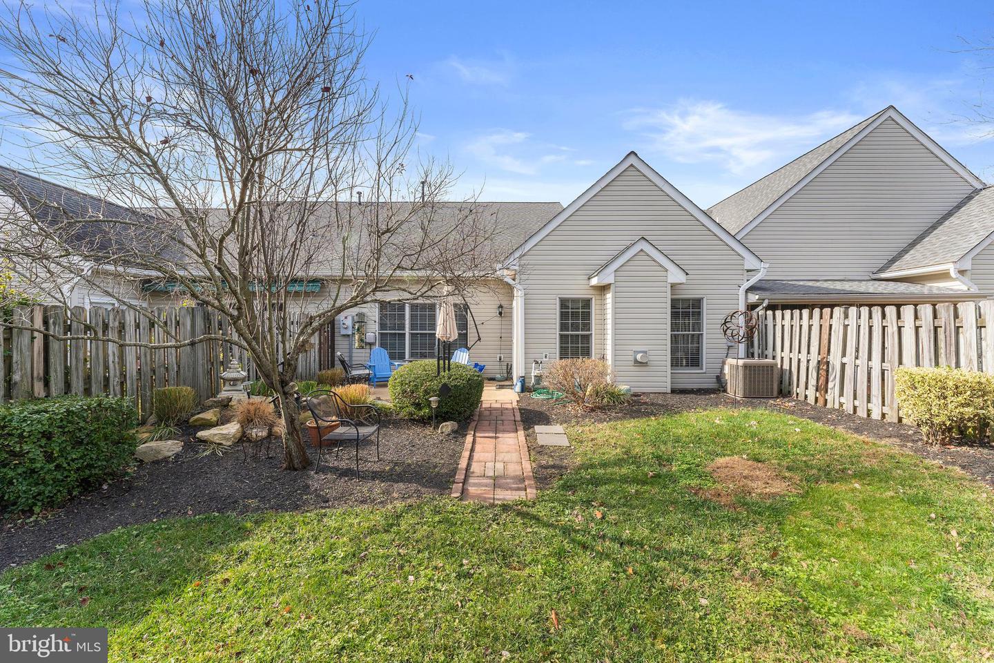 9113 BALLYBUNION DR, FREDERICKSBURG, Virginia 22408, 2 Bedrooms Bedrooms, 8 Rooms Rooms,2 BathroomsBathrooms,Residential,For sale,9113 BALLYBUNION DR,VASP2037392 MLS # VASP2037392