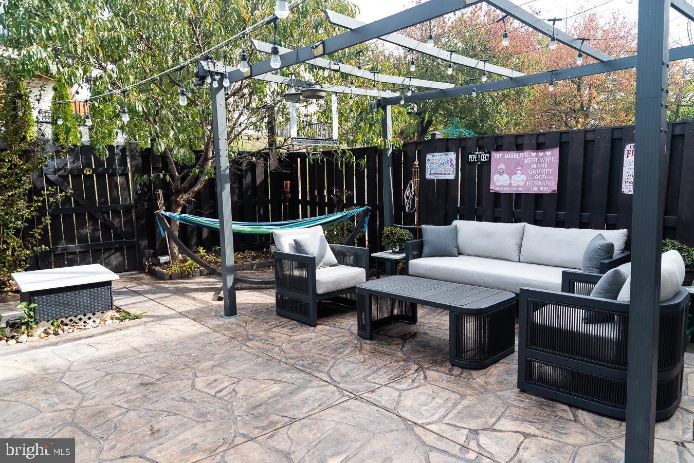 564 SPARKLEBERRY TER NE, LEESBURG, Virginia 20176, 4 Bedrooms Bedrooms, ,3 BathroomsBathrooms,Residential,For sale,564 SPARKLEBERRY TER NE,VALO2110426 MLS # VALO2110426