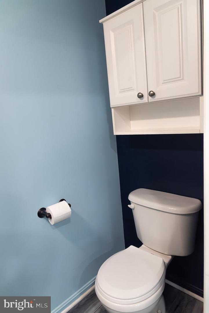 564 SPARKLEBERRY TER NE, LEESBURG, Virginia 20176, 4 Bedrooms Bedrooms, ,3 BathroomsBathrooms,Residential,For sale,564 SPARKLEBERRY TER NE,VALO2110426 MLS # VALO2110426