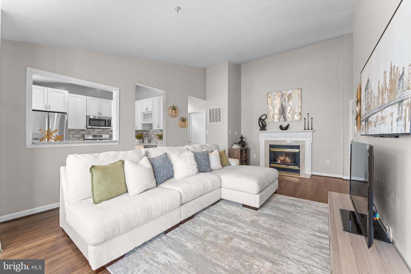 7510 SNOWPEA CT-J SNOWPEA CT #201, ALEXANDRIA, Virginia 22306, 2 Bedrooms Bedrooms, ,2 BathroomsBathrooms,Residential,For sale,7510 SNOWPEA CT-J SNOWPEA CT #201,VAFX2277478 MLS # VAFX2277478