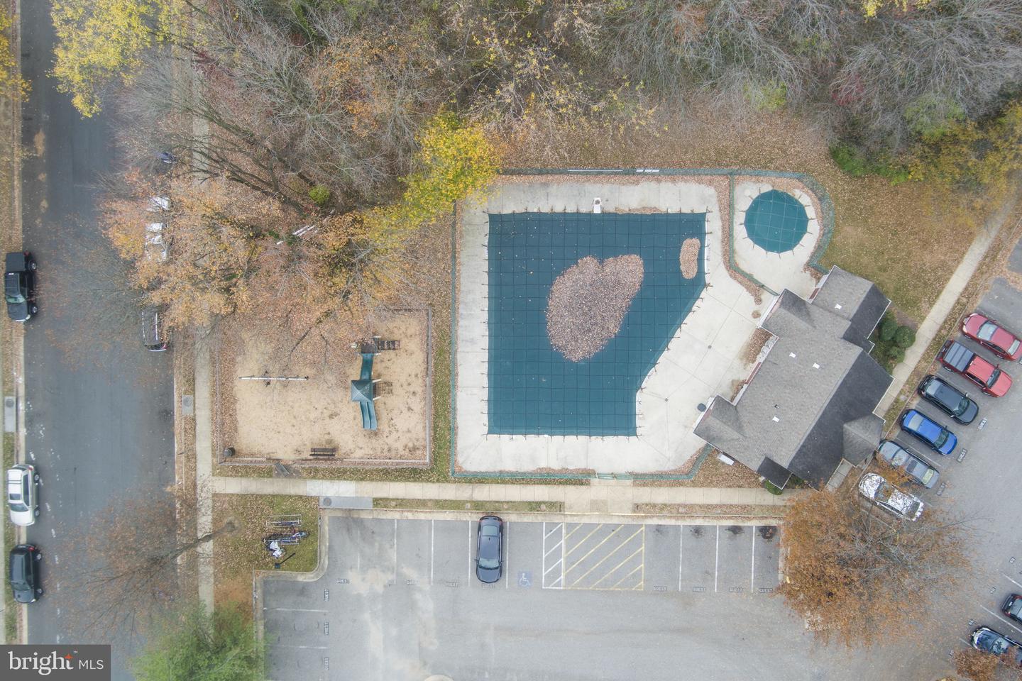 7510 SNOWPEA CT-J SNOWPEA CT #201, ALEXANDRIA, Virginia 22306, 2 Bedrooms Bedrooms, ,2 BathroomsBathrooms,Residential,For sale,7510 SNOWPEA CT-J SNOWPEA CT #201,VAFX2277478 MLS # VAFX2277478