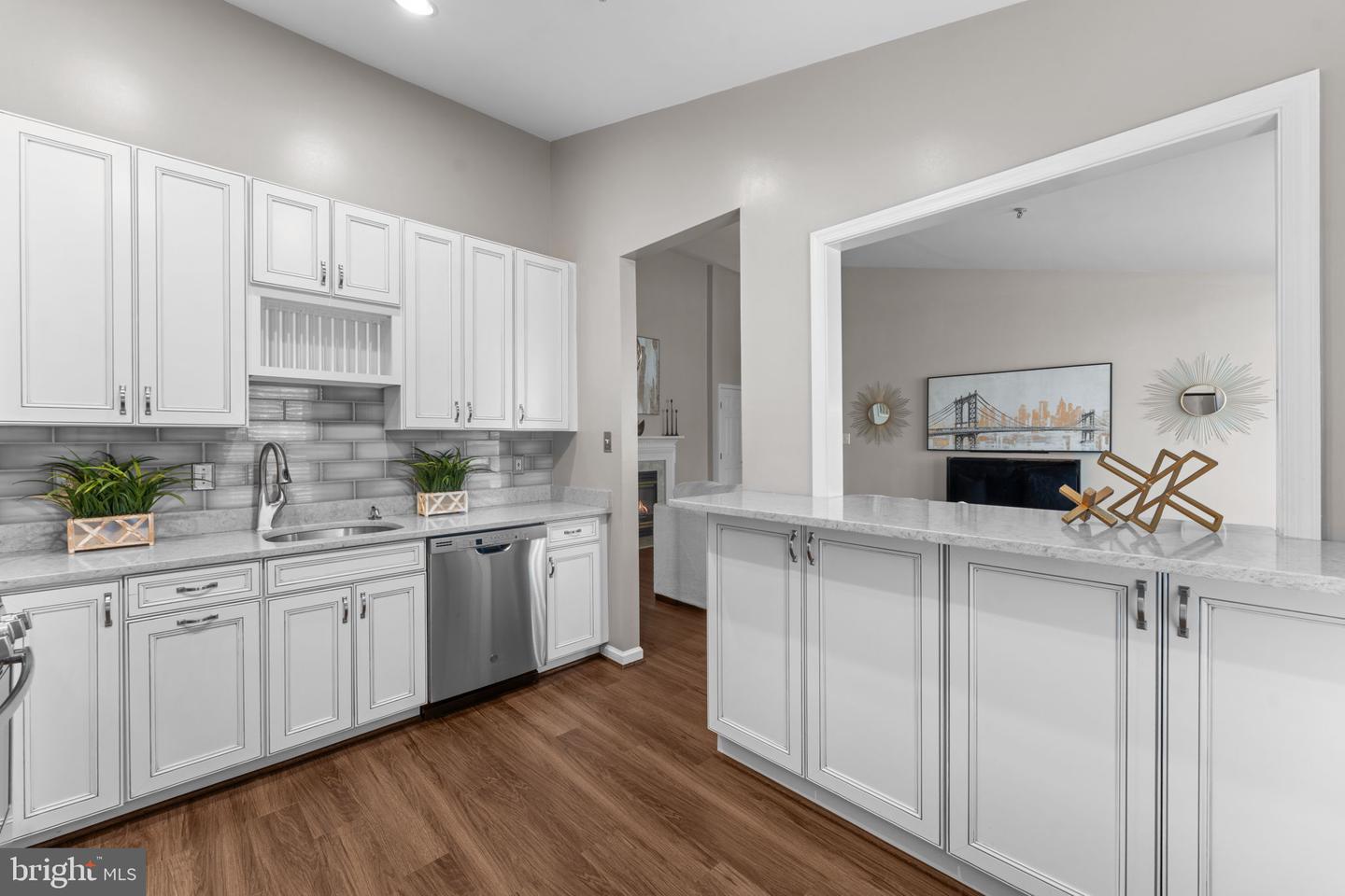 7510 SNOWPEA CT-J SNOWPEA CT #201, ALEXANDRIA, Virginia 22306, 2 Bedrooms Bedrooms, ,2 BathroomsBathrooms,Residential,For sale,7510 SNOWPEA CT-J SNOWPEA CT #201,VAFX2277478 MLS # VAFX2277478