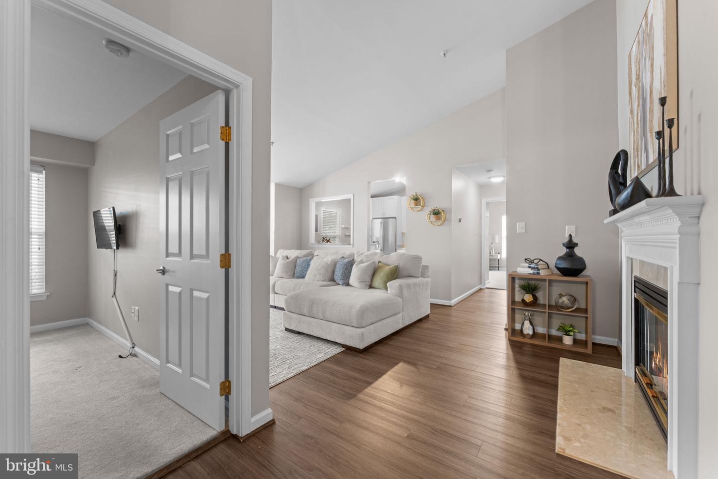 7510 SNOWPEA CT-J SNOWPEA CT #201, ALEXANDRIA, Virginia 22306, 2 Bedrooms Bedrooms, ,2 BathroomsBathrooms,Residential,For sale,7510 SNOWPEA CT-J SNOWPEA CT #201,VAFX2277478 MLS # VAFX2277478