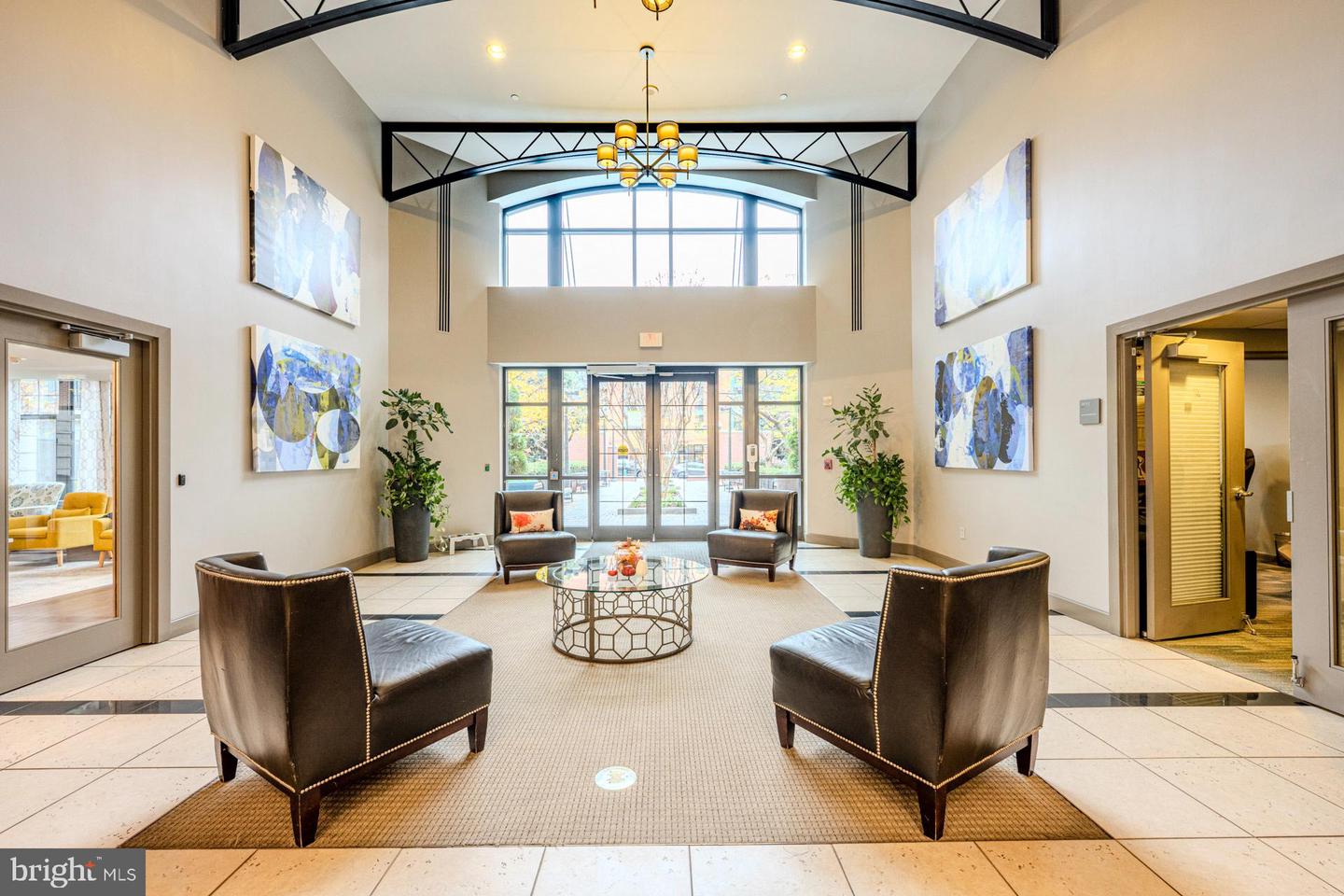 1021 N GARFIELD ST #318, ARLINGTON, Virginia 22201, 2 Bedrooms Bedrooms, ,2 BathroomsBathrooms,Residential,For sale,1021 N GARFIELD ST #318,VAAR2065652 MLS # VAAR2065652