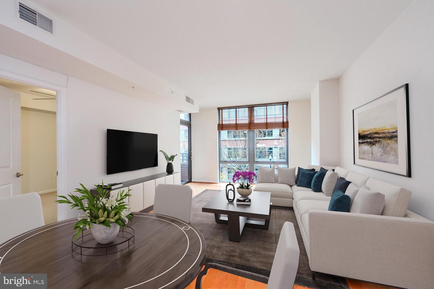 1021 N GARFIELD ST #318, ARLINGTON, Virginia 22201, 2 Bedrooms Bedrooms, ,2 BathroomsBathrooms,Residential,For sale,1021 N GARFIELD ST #318,VAAR2065652 MLS # VAAR2065652