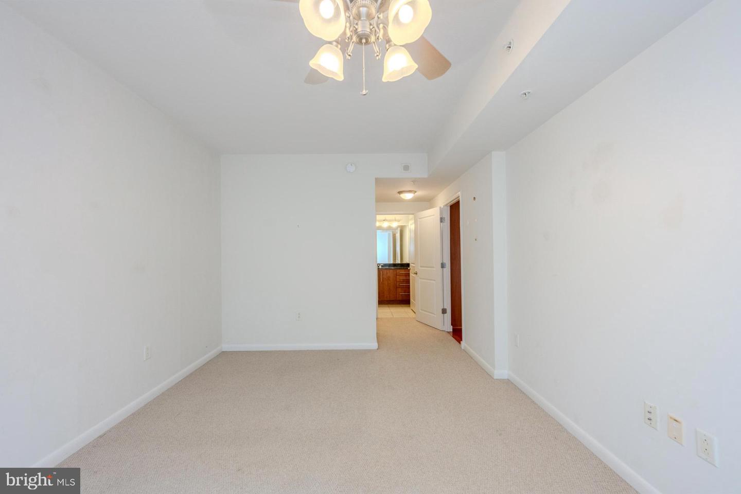 1021 N GARFIELD ST #318, ARLINGTON, Virginia 22201, 2 Bedrooms Bedrooms, ,2 BathroomsBathrooms,Residential,For sale,1021 N GARFIELD ST #318,VAAR2065652 MLS # VAAR2065652
