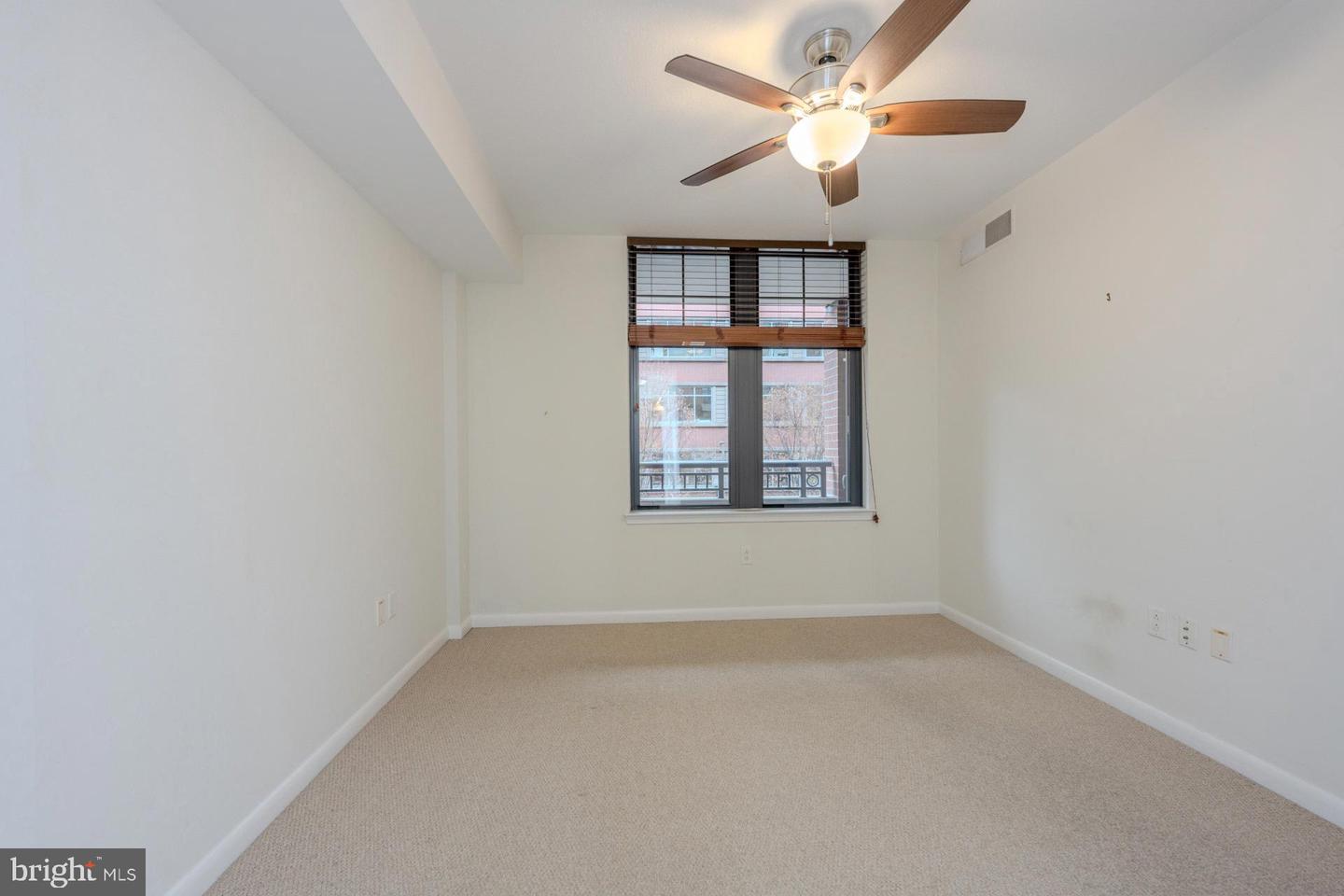 1021 N GARFIELD ST #318, ARLINGTON, Virginia 22201, 2 Bedrooms Bedrooms, ,2 BathroomsBathrooms,Residential,For sale,1021 N GARFIELD ST #318,VAAR2065652 MLS # VAAR2065652