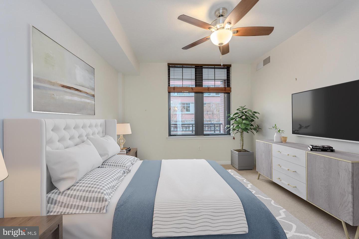 1021 N GARFIELD ST #318, ARLINGTON, Virginia 22201, 2 Bedrooms Bedrooms, ,2 BathroomsBathrooms,Residential,For sale,1021 N GARFIELD ST #318,VAAR2065652 MLS # VAAR2065652