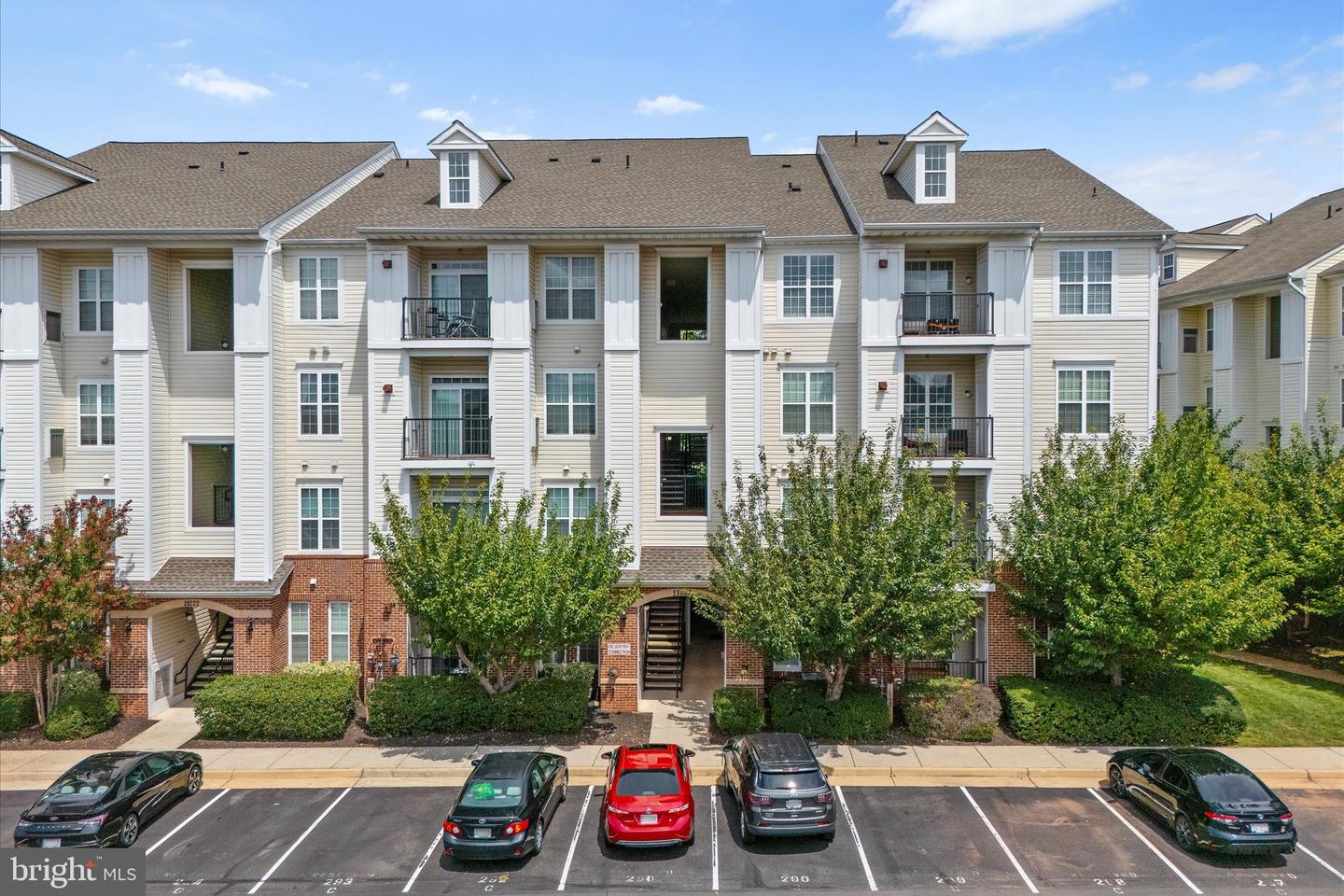 21228 MCFADDEN SQ #411, STERLING, Virginia 20165, 2 Bedrooms Bedrooms, ,2 BathroomsBathrooms,Residential,For sale,21228 MCFADDEN SQ #411,VALO2110446 MLS # VALO2110446 21228 MCFADDEN SQ #411, STERLING, Virginia 20165, 2 Bedrooms Bedrooms, ,2 BathroomsBathrooms,Residential,For sale,21228 MCFADDEN SQ #411,VALO2110446 MLS # VALO2110446