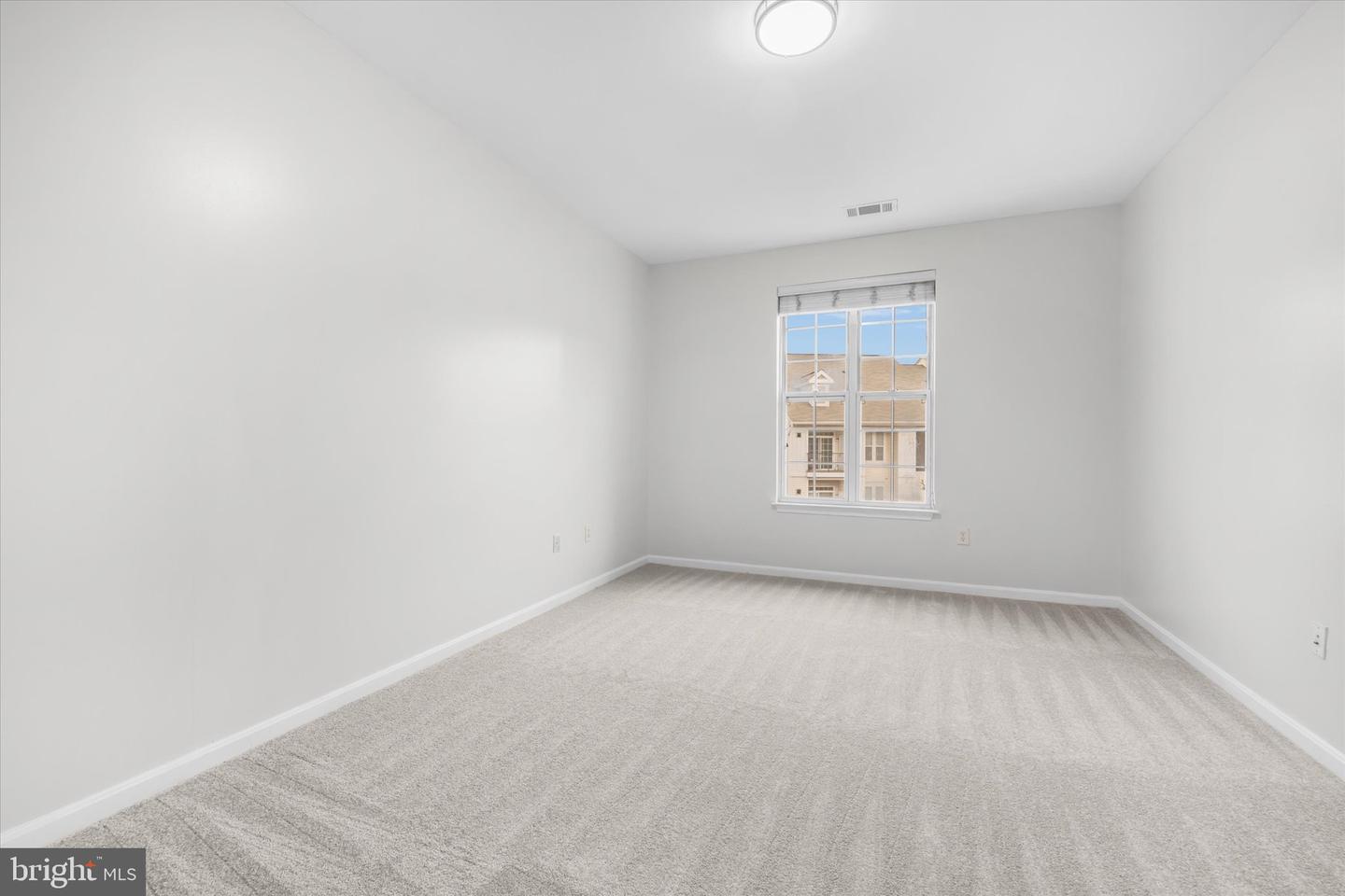 21228 MCFADDEN SQ #411, STERLING, Virginia 20165, 2 Bedrooms Bedrooms, ,2 BathroomsBathrooms,Residential,For sale,21228 MCFADDEN SQ #411,VALO2110446 MLS # VALO2110446 21228 MCFADDEN SQ #411, STERLING, Virginia 20165, 2 Bedrooms Bedrooms, ,2 BathroomsBathrooms,Residential,For sale,21228 MCFADDEN SQ #411,VALO2110446 MLS # VALO2110446