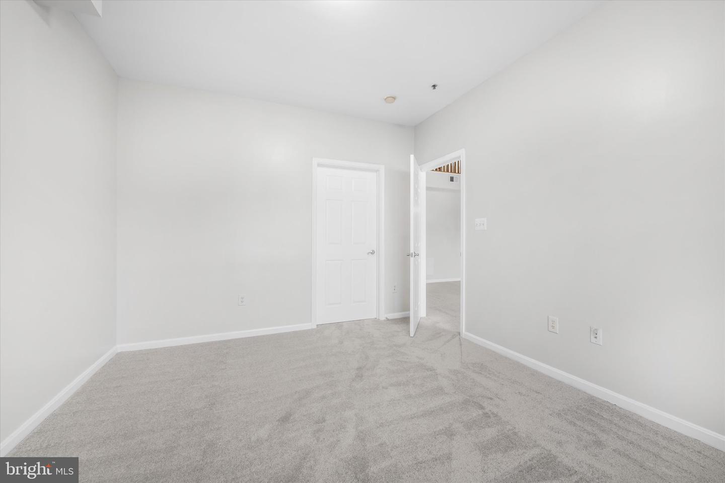 21228 MCFADDEN SQ #411, STERLING, Virginia 20165, 2 Bedrooms Bedrooms, ,2 BathroomsBathrooms,Residential,For sale,21228 MCFADDEN SQ #411,VALO2110446 MLS # VALO2110446 21228 MCFADDEN SQ #411, STERLING, Virginia 20165, 2 Bedrooms Bedrooms, ,2 BathroomsBathrooms,Residential,For sale,21228 MCFADDEN SQ #411,VALO2110446 MLS # VALO2110446