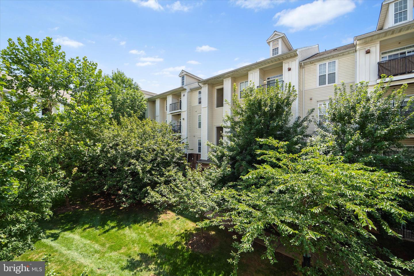 21228 MCFADDEN SQ #411, STERLING, Virginia 20165, 2 Bedrooms Bedrooms, ,2 BathroomsBathrooms,Residential,For sale,21228 MCFADDEN SQ #411,VALO2110446 MLS # VALO2110446 21228 MCFADDEN SQ #411, STERLING, Virginia 20165, 2 Bedrooms Bedrooms, ,2 BathroomsBathrooms,Residential,For sale,21228 MCFADDEN SQ #411,VALO2110446 MLS # VALO2110446