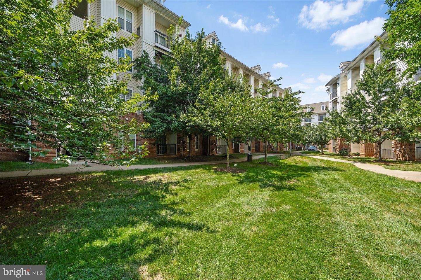 21228 MCFADDEN SQ #411, STERLING, Virginia 20165, 2 Bedrooms Bedrooms, ,2 BathroomsBathrooms,Residential,For sale,21228 MCFADDEN SQ #411,VALO2110446 MLS # VALO2110446 21228 MCFADDEN SQ #411, STERLING, Virginia 20165, 2 Bedrooms Bedrooms, ,2 BathroomsBathrooms,Residential,For sale,21228 MCFADDEN SQ #411,VALO2110446 MLS # VALO2110446