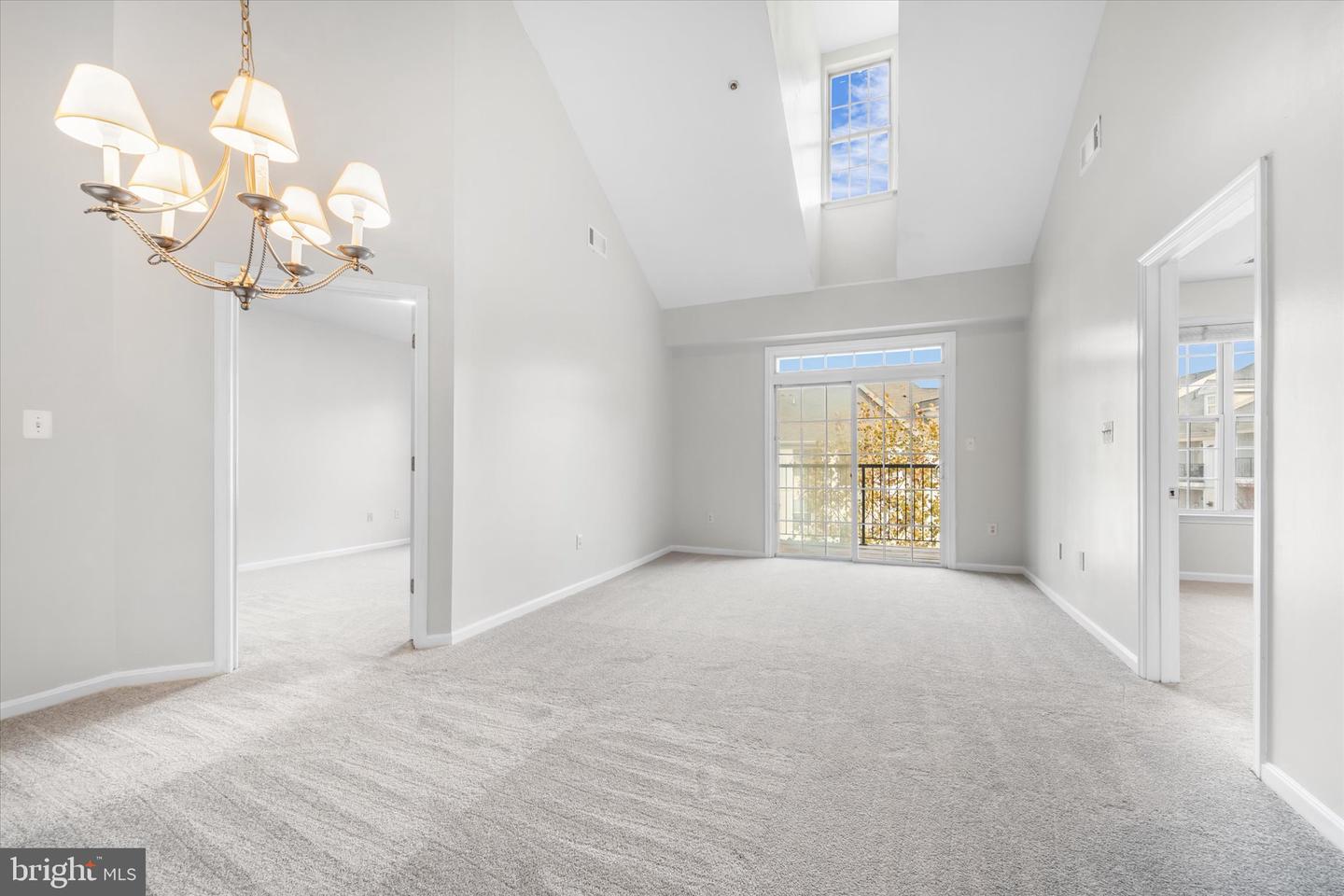 21228 MCFADDEN SQ #411, STERLING, Virginia 20165, 2 Bedrooms Bedrooms, ,2 BathroomsBathrooms,Residential,For sale,21228 MCFADDEN SQ #411,VALO2110446 MLS # VALO2110446 21228 MCFADDEN SQ #411, STERLING, Virginia 20165, 2 Bedrooms Bedrooms, ,2 BathroomsBathrooms,Residential,For sale,21228 MCFADDEN SQ #411,VALO2110446 MLS # VALO2110446