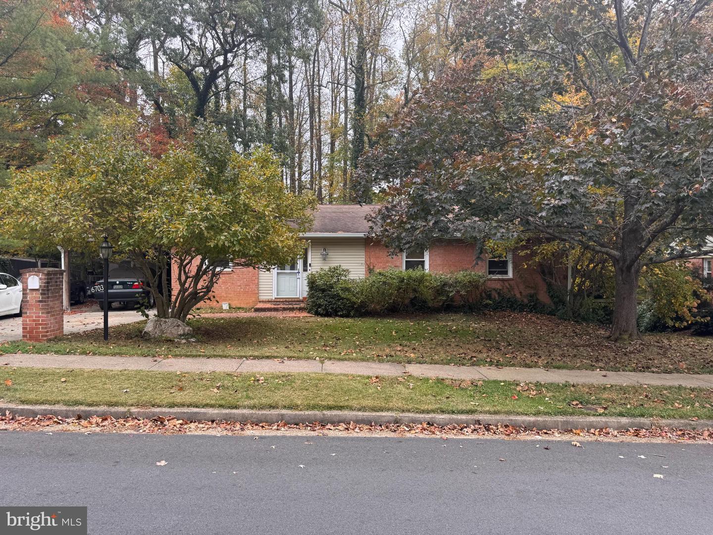 6703 GREENVIEW LN, SPRINGFIELD, Virginia 22152, 5 Bedrooms Bedrooms, 8 Rooms Rooms,3 BathroomsBathrooms,Residential,For sale,6703 GREENVIEW LN,VAFX2277500 MLS # VAFX2277500 6703 GREENVIEW LN, SPRINGFIELD, Virginia 22152, 5 Bedrooms Bedrooms, 8 Rooms Rooms,3 BathroomsBathrooms,Residential,For sale,6703 GREENVIEW LN,VAFX2277500 MLS # VAFX2277500