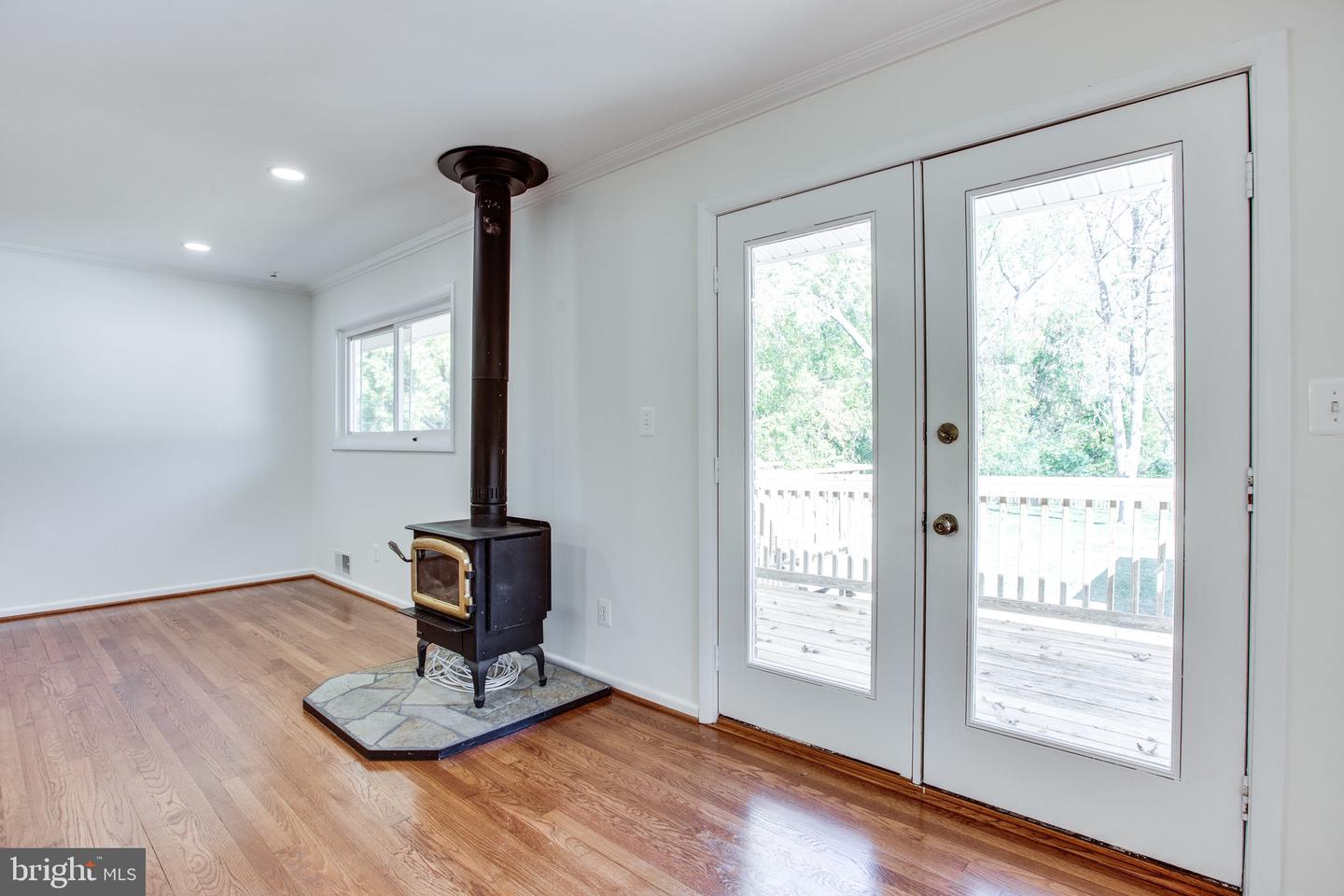 408 BRANCH RD SE, VIENNA, Virginia 22180, 5 Bedrooms Bedrooms, ,3 BathroomsBathrooms,Residential,For sale,408 BRANCH RD SE,VAFX2278166 MLS # VAFX2278166