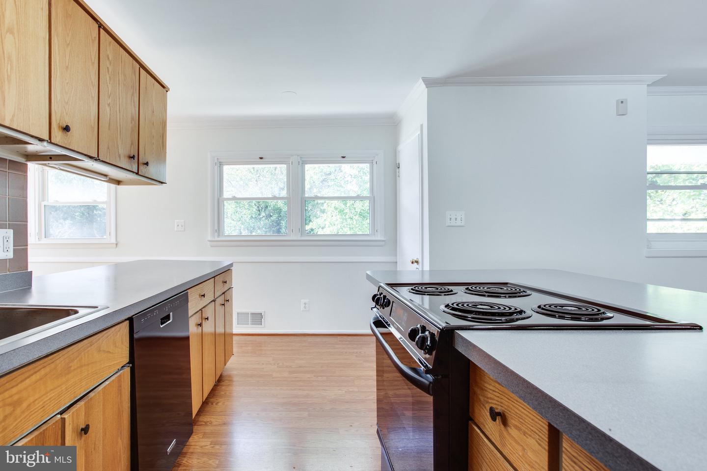 408 BRANCH RD SE, VIENNA, Virginia 22180, 5 Bedrooms Bedrooms, ,3 BathroomsBathrooms,Residential,For sale,408 BRANCH RD SE,VAFX2278166 MLS # VAFX2278166