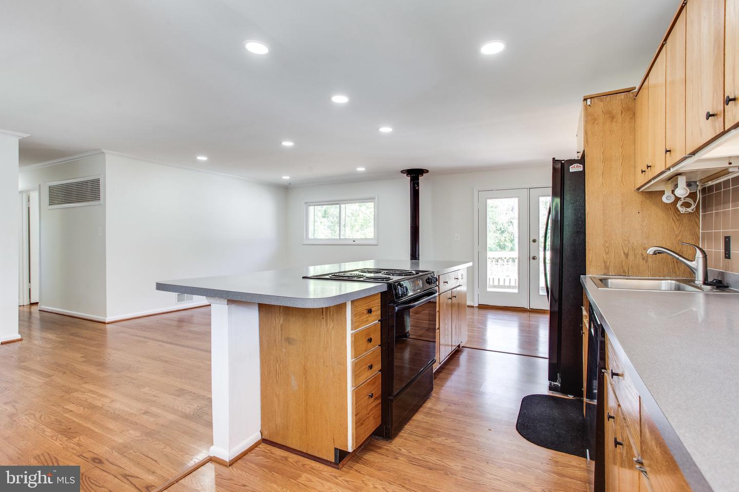 408 BRANCH RD SE, VIENNA, Virginia 22180, 5 Bedrooms Bedrooms, ,3 BathroomsBathrooms,Residential,For sale,408 BRANCH RD SE,VAFX2278166 MLS # VAFX2278166