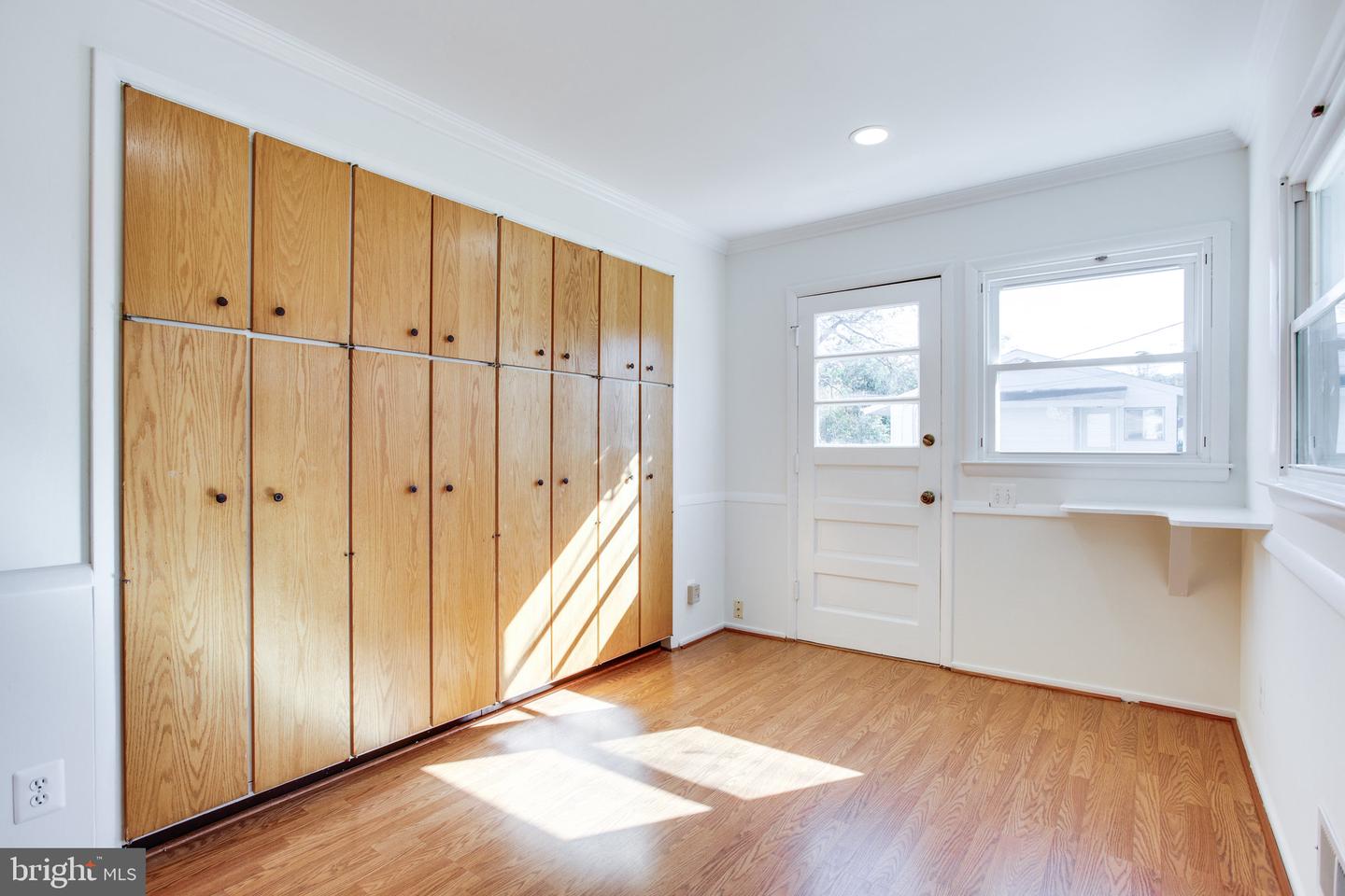 408 BRANCH RD SE, VIENNA, Virginia 22180, 5 Bedrooms Bedrooms, ,3 BathroomsBathrooms,Residential,For sale,408 BRANCH RD SE,VAFX2278166 MLS # VAFX2278166