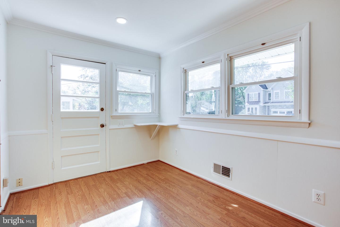 408 BRANCH RD SE, VIENNA, Virginia 22180, 5 Bedrooms Bedrooms, ,3 BathroomsBathrooms,Residential,For sale,408 BRANCH RD SE,VAFX2278166 MLS # VAFX2278166