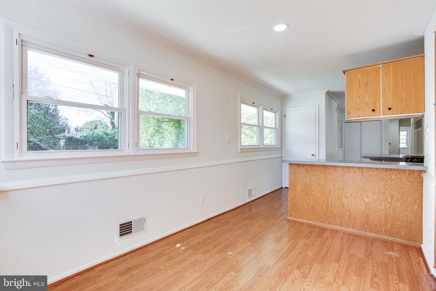 408 BRANCH RD SE, VIENNA, Virginia 22180, 5 Bedrooms Bedrooms, ,3 BathroomsBathrooms,Residential,For sale,408 BRANCH RD SE,VAFX2278166 MLS # VAFX2278166