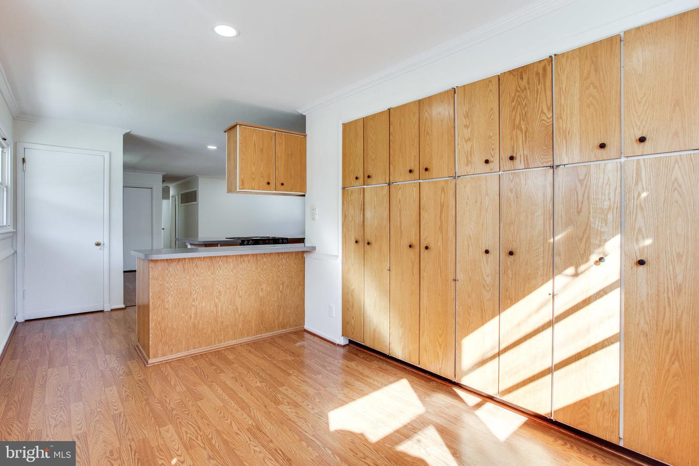 408 BRANCH RD SE, VIENNA, Virginia 22180, 5 Bedrooms Bedrooms, ,3 BathroomsBathrooms,Residential,For sale,408 BRANCH RD SE,VAFX2278166 MLS # VAFX2278166