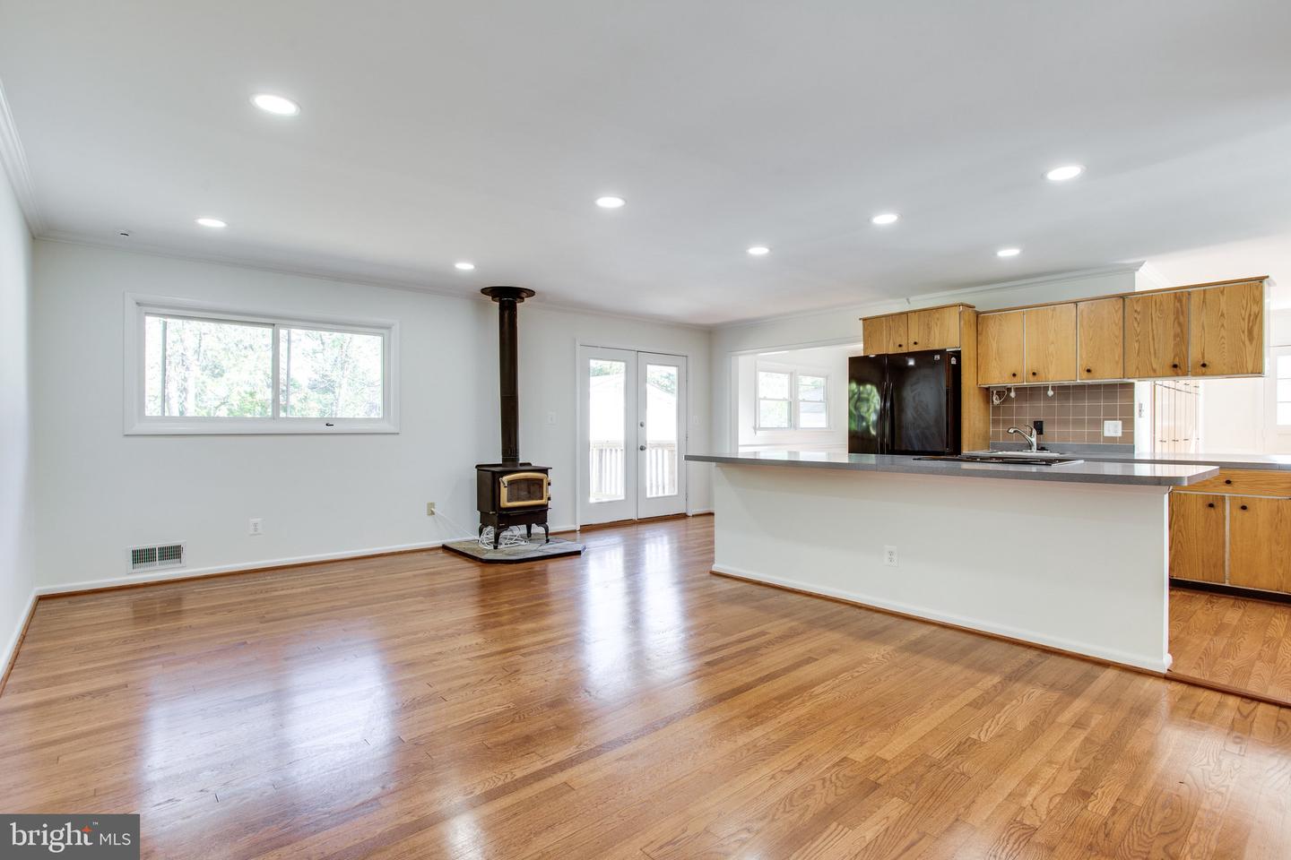 408 BRANCH RD SE, VIENNA, Virginia 22180, 5 Bedrooms Bedrooms, ,3 BathroomsBathrooms,Residential,For sale,408 BRANCH RD SE,VAFX2278166 MLS # VAFX2278166