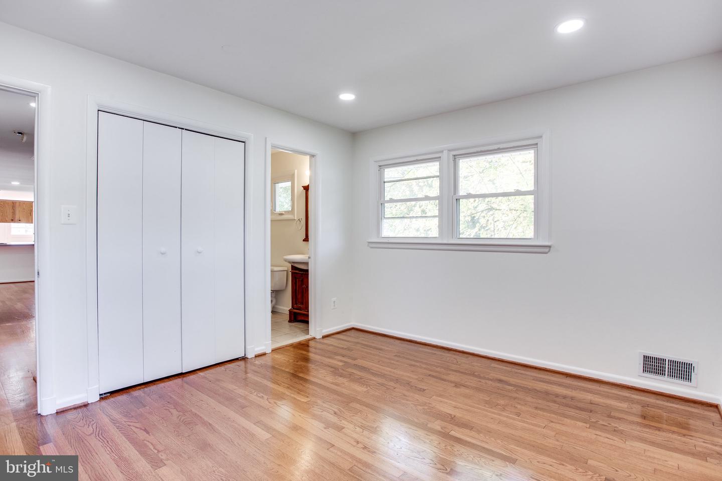 408 BRANCH RD SE, VIENNA, Virginia 22180, 5 Bedrooms Bedrooms, ,3 BathroomsBathrooms,Residential,For sale,408 BRANCH RD SE,VAFX2278166 MLS # VAFX2278166