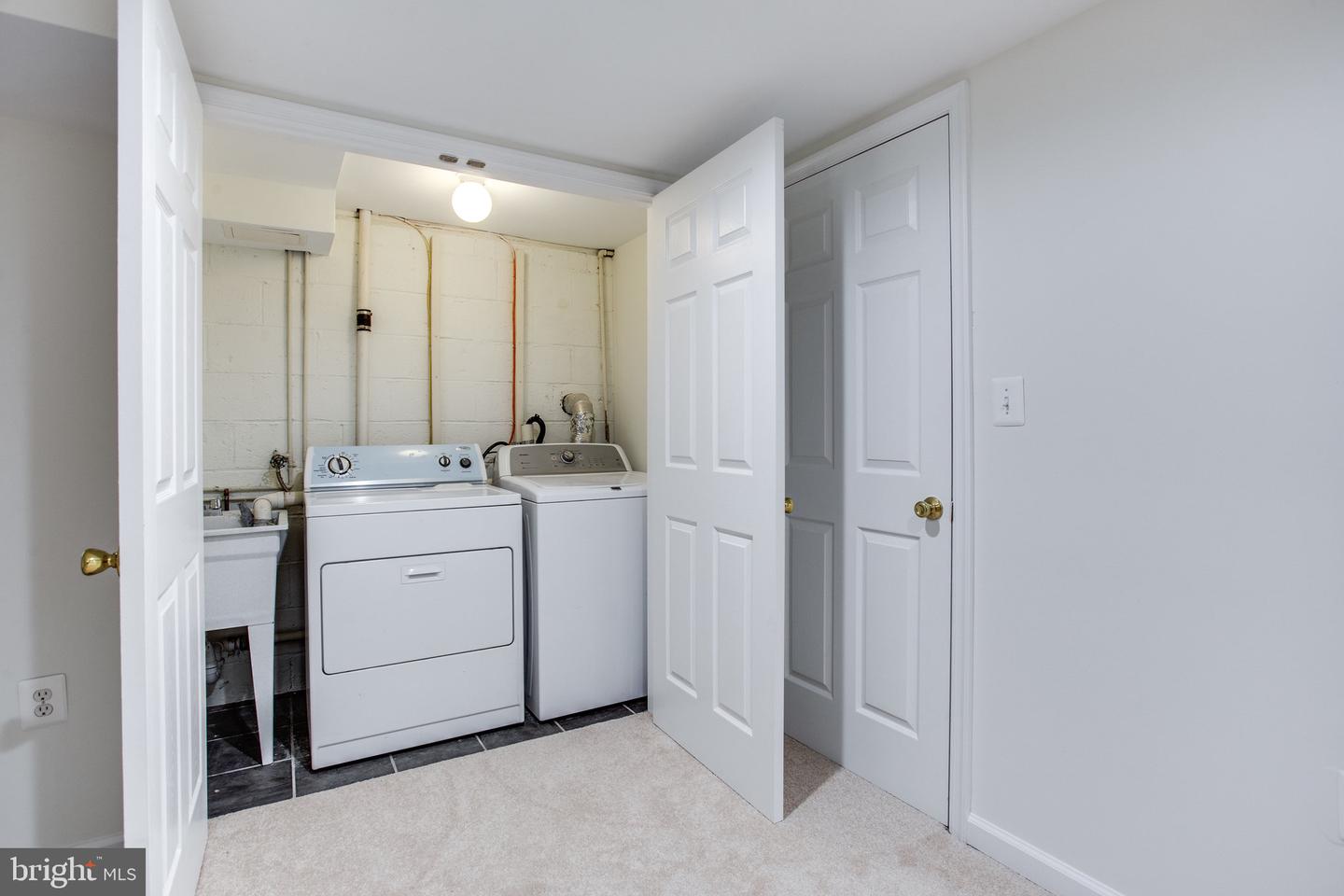 408 BRANCH RD SE, VIENNA, Virginia 22180, 5 Bedrooms Bedrooms, ,3 BathroomsBathrooms,Residential,For sale,408 BRANCH RD SE,VAFX2278166 MLS # VAFX2278166