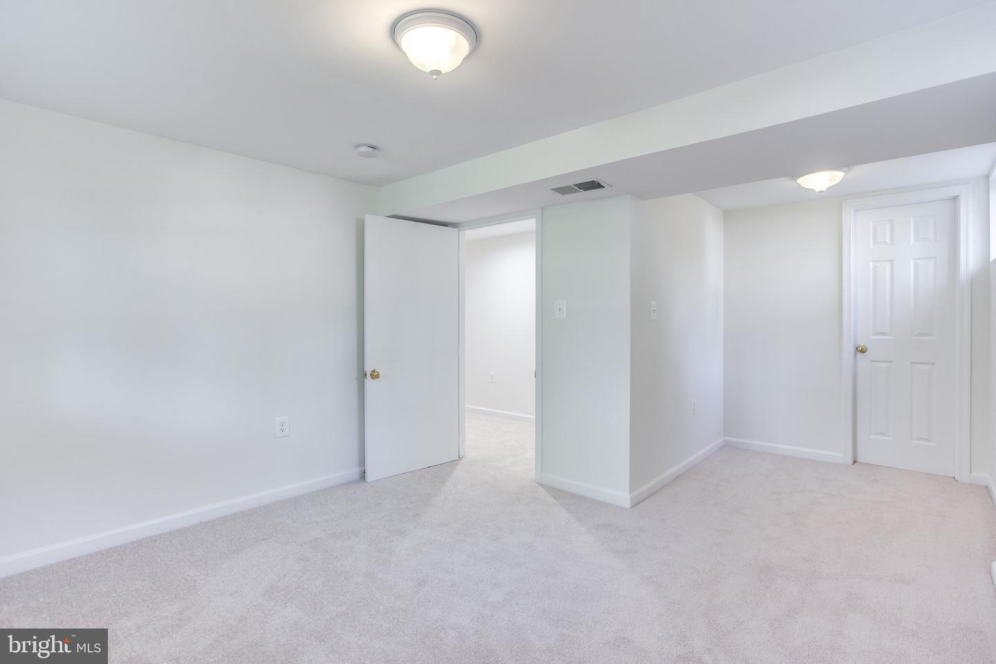 408 BRANCH RD SE, VIENNA, Virginia 22180, 5 Bedrooms Bedrooms, ,3 BathroomsBathrooms,Residential,For sale,408 BRANCH RD SE,VAFX2278166 MLS # VAFX2278166