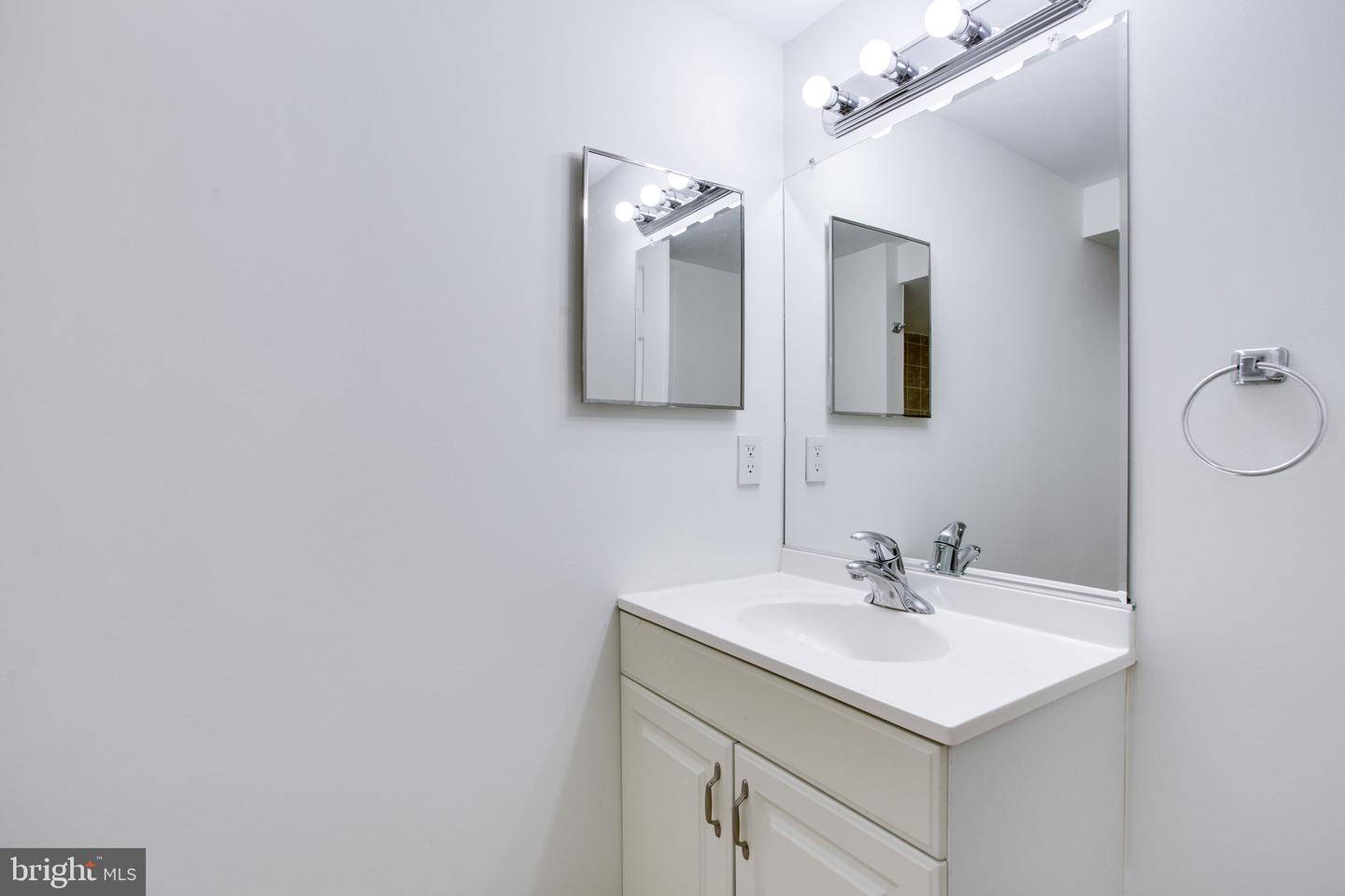 408 BRANCH RD SE, VIENNA, Virginia 22180, 5 Bedrooms Bedrooms, ,3 BathroomsBathrooms,Residential,For sale,408 BRANCH RD SE,VAFX2278166 MLS # VAFX2278166