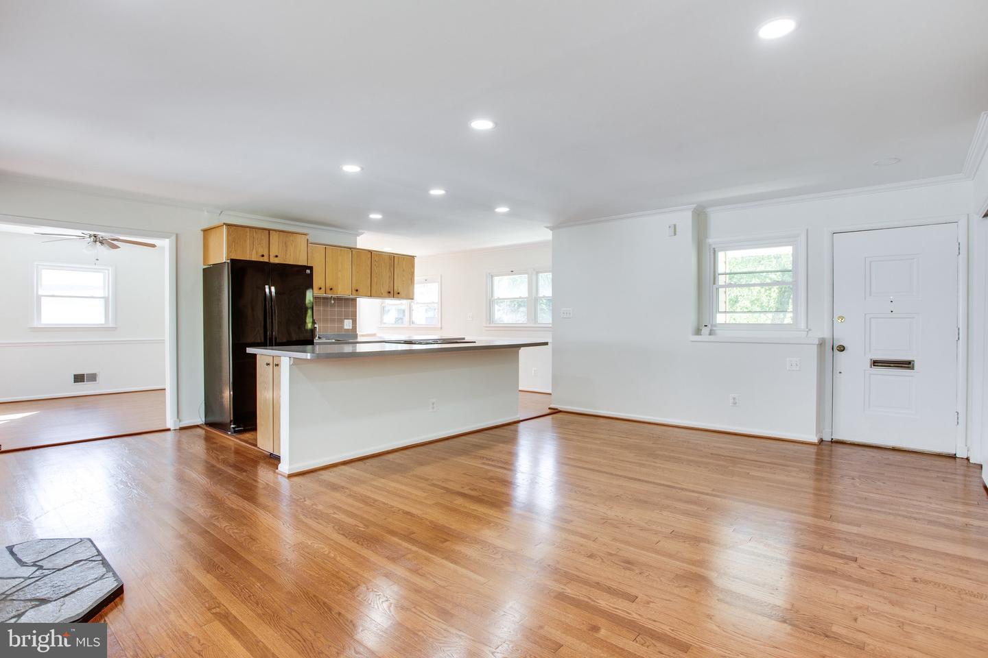 408 BRANCH RD SE, VIENNA, Virginia 22180, 5 Bedrooms Bedrooms, ,3 BathroomsBathrooms,Residential,For sale,408 BRANCH RD SE,VAFX2278166 MLS # VAFX2278166