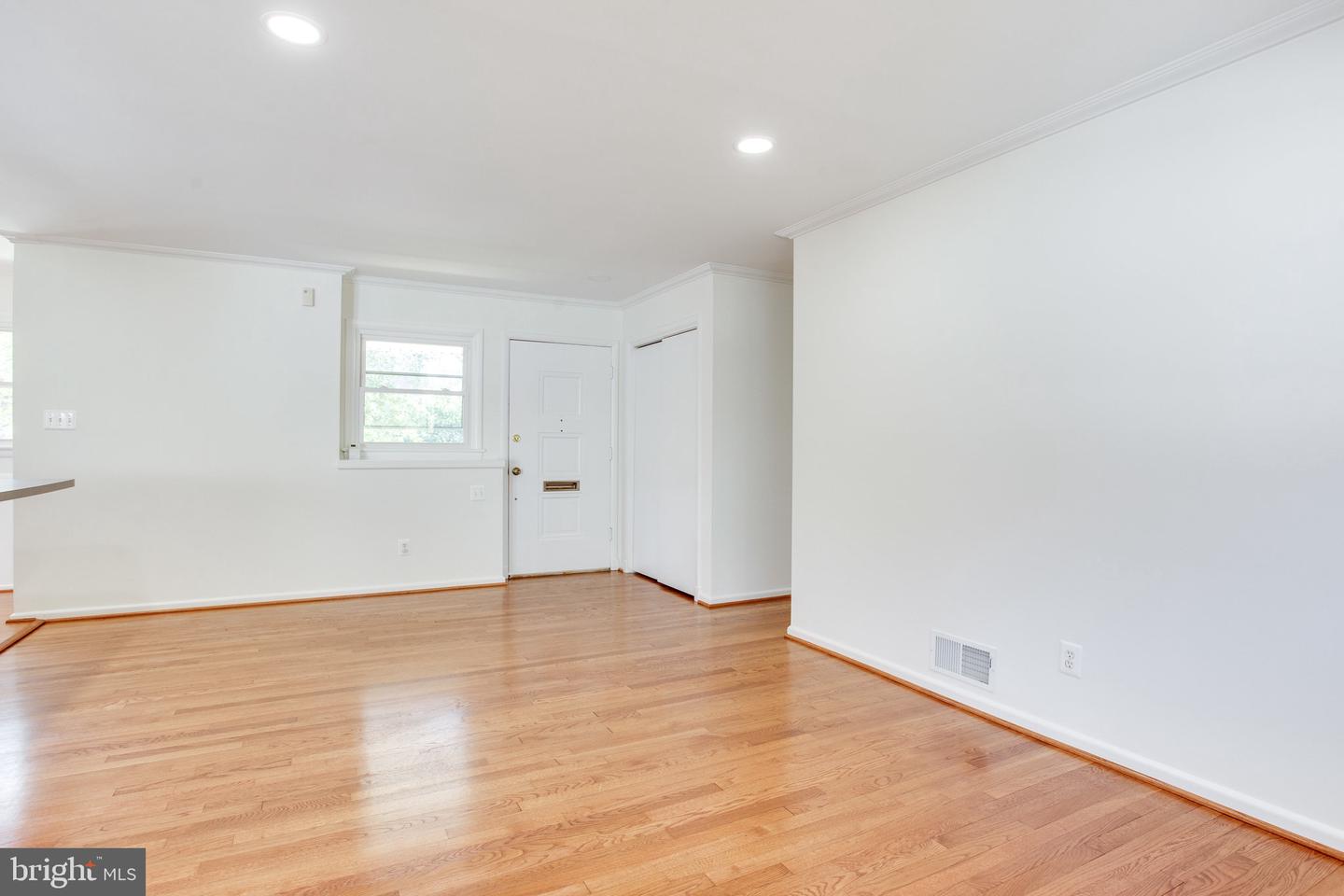 408 BRANCH RD SE, VIENNA, Virginia 22180, 5 Bedrooms Bedrooms, ,3 BathroomsBathrooms,Residential,For sale,408 BRANCH RD SE,VAFX2278166 MLS # VAFX2278166