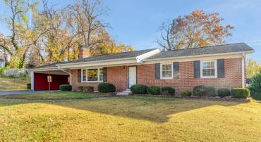 19227 CARDINAL HEIGHTS RD, TRIANGLE, Virginia 22172, 3 Bedrooms Bedrooms, ,2 BathroomsBathrooms,Residential,For sale,19227 CARDINAL HEIGHTS RD,VAPW2107446 MLS # VAPW2107446