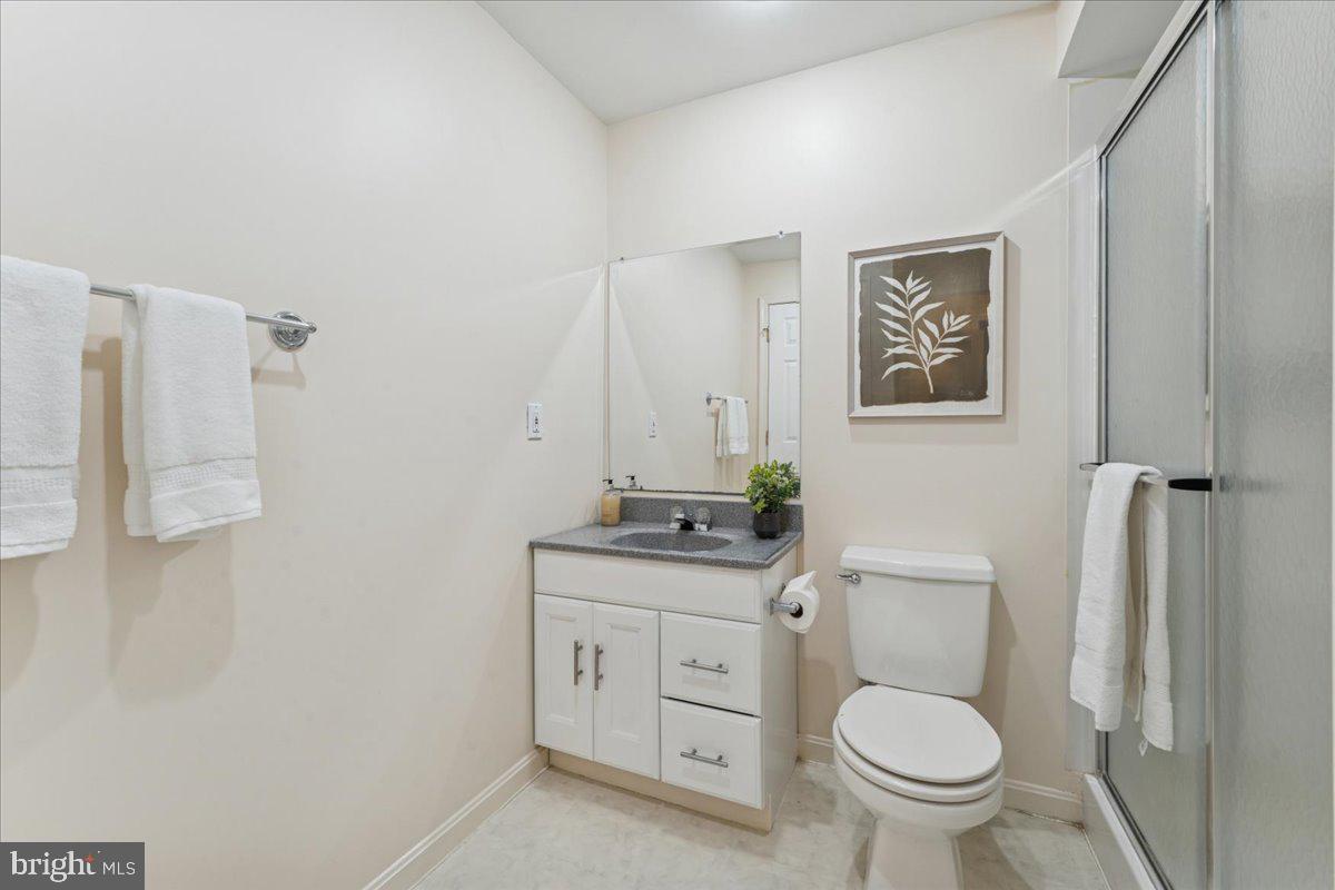 12546 ROCK RIDGE RD, HERNDON, Virginia 20170, 4 Bedrooms Bedrooms, ,3 BathroomsBathrooms,Residential,For sale,12546 ROCK RIDGE RD,VAFX2278346 MLS # VAFX2278346