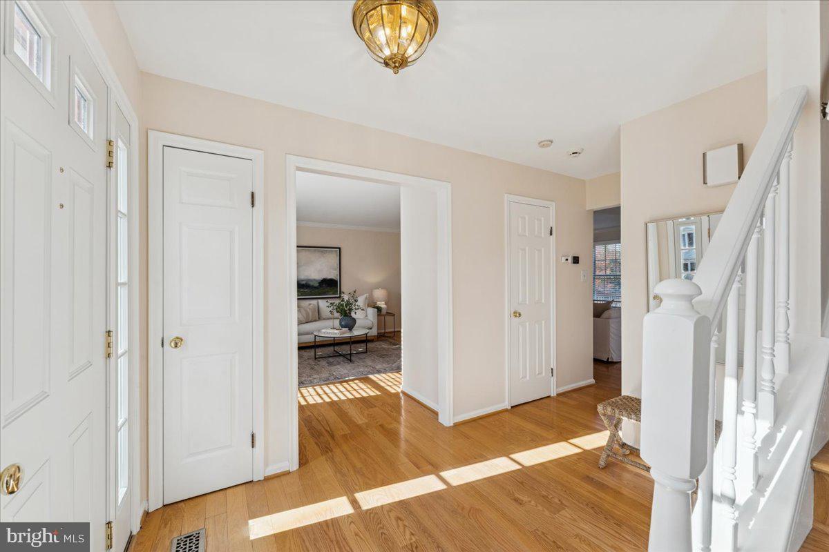 12546 ROCK RIDGE RD, HERNDON, Virginia 20170, 4 Bedrooms Bedrooms, ,3 BathroomsBathrooms,Residential,For sale,12546 ROCK RIDGE RD,VAFX2278346 MLS # VAFX2278346