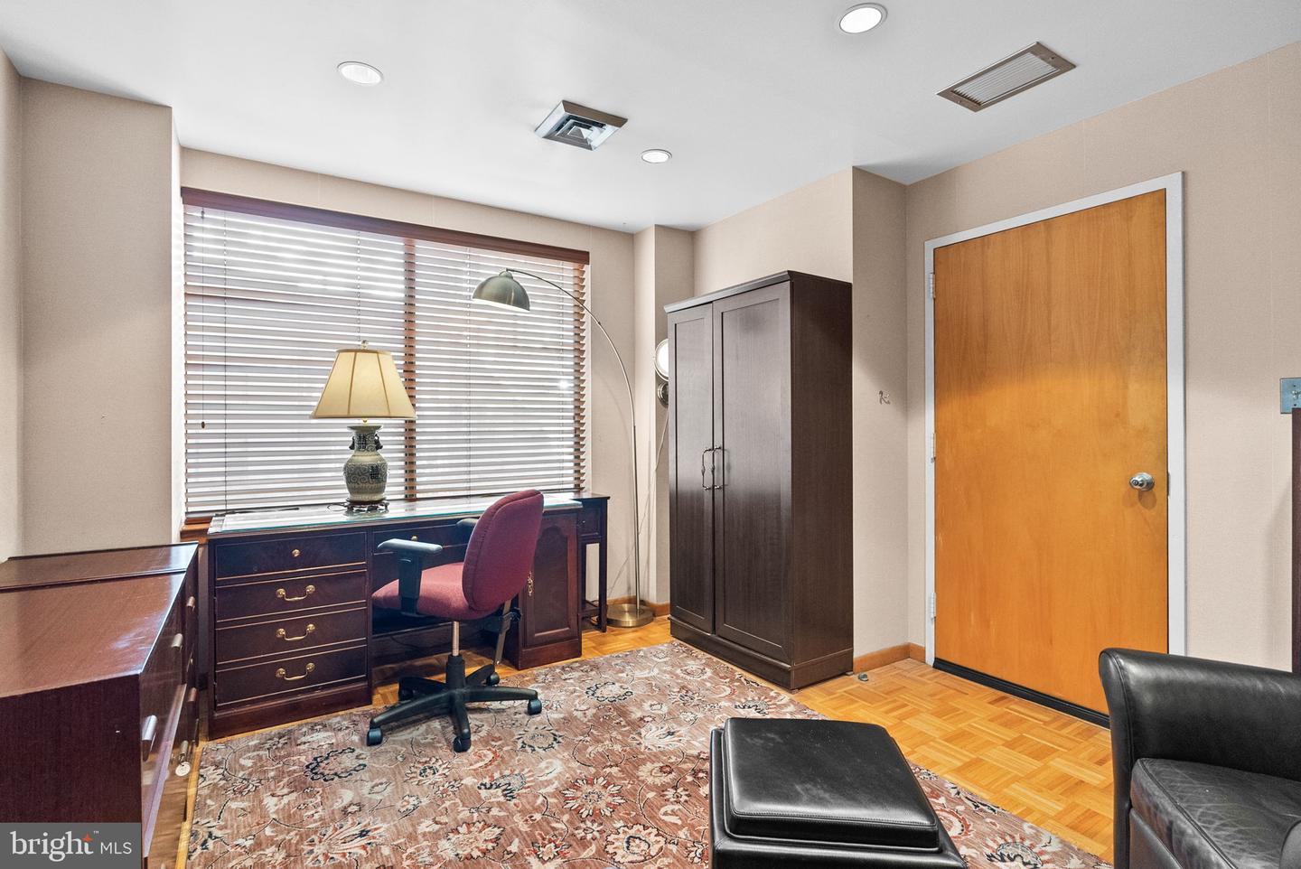 3 WASHINGTON CIR NW #206, WASHINGTON, District Of Columbia 20037, ,Land,For sale,3 WASHINGTON CIR NW #206,DCDC2232420 MLS # DCDC2232420