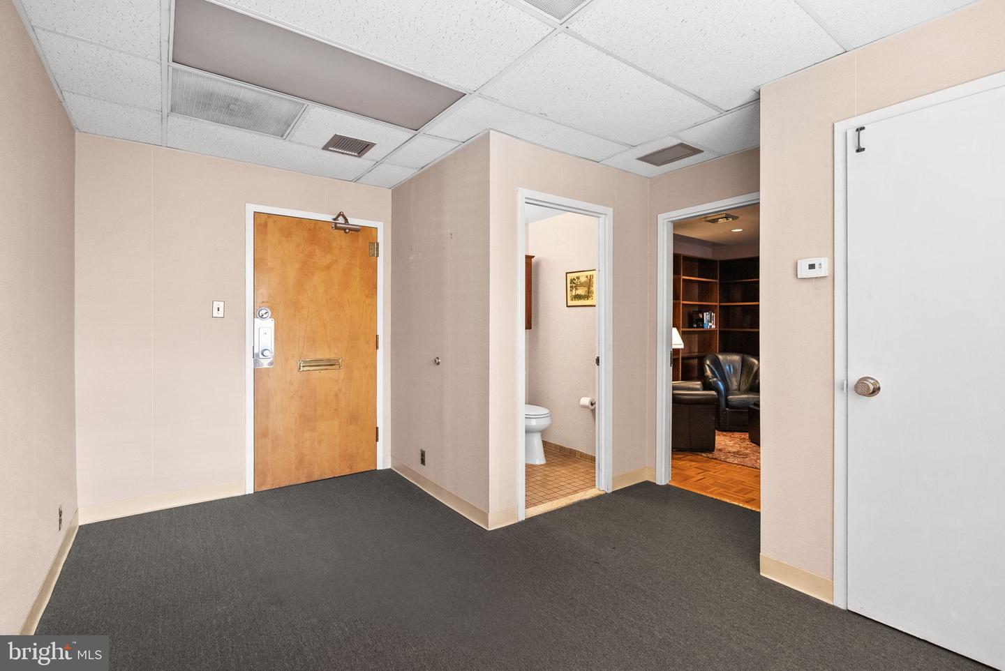 3 WASHINGTON CIR NW #206, WASHINGTON, District Of Columbia 20037, ,Land,For sale,3 WASHINGTON CIR NW #206,DCDC2232420 MLS # DCDC2232420