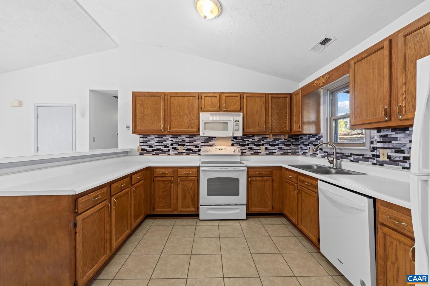 364 LARKSPUR RD, RUCKERSVILLE, Virginia 22968, 3 Bedrooms Bedrooms, ,2 BathroomsBathrooms,Residential,For sale,364 LARKSPUR RD,671214 MLS # 671214