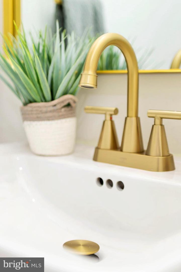 5008 11TH ST NE, WASHINGTON, District Of Columbia 20017, 4 Bedrooms Bedrooms, ,2 BathroomsBathrooms,Residential,For sale,5008 11TH ST NE,DCDC2211936 MLS # DCDC2211936